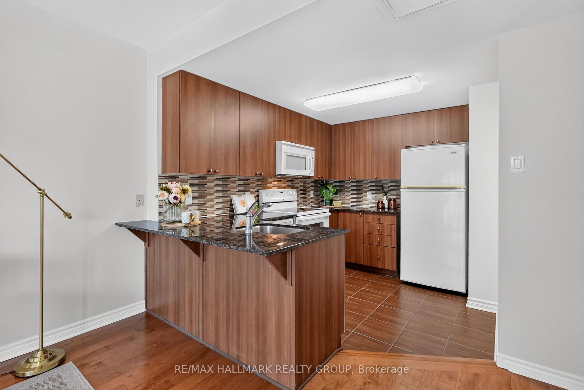 Photo 11 of Unit 405, 250 Lett Street, Ottawa, West Centre Town — HOMEH