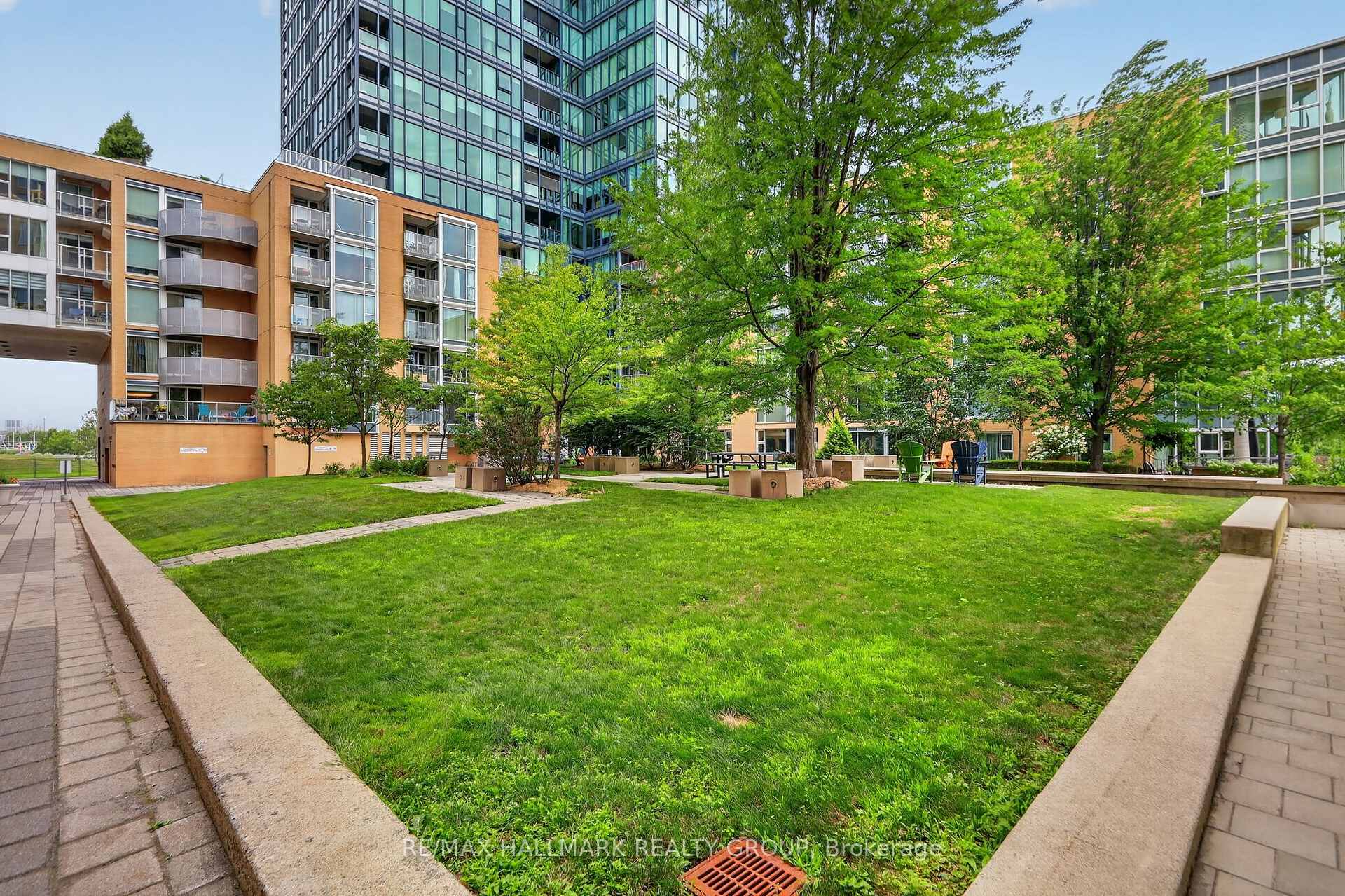 Photo 38 of Unit 405, 250 Lett Street, Ottawa, West Centre Town — HOMEH