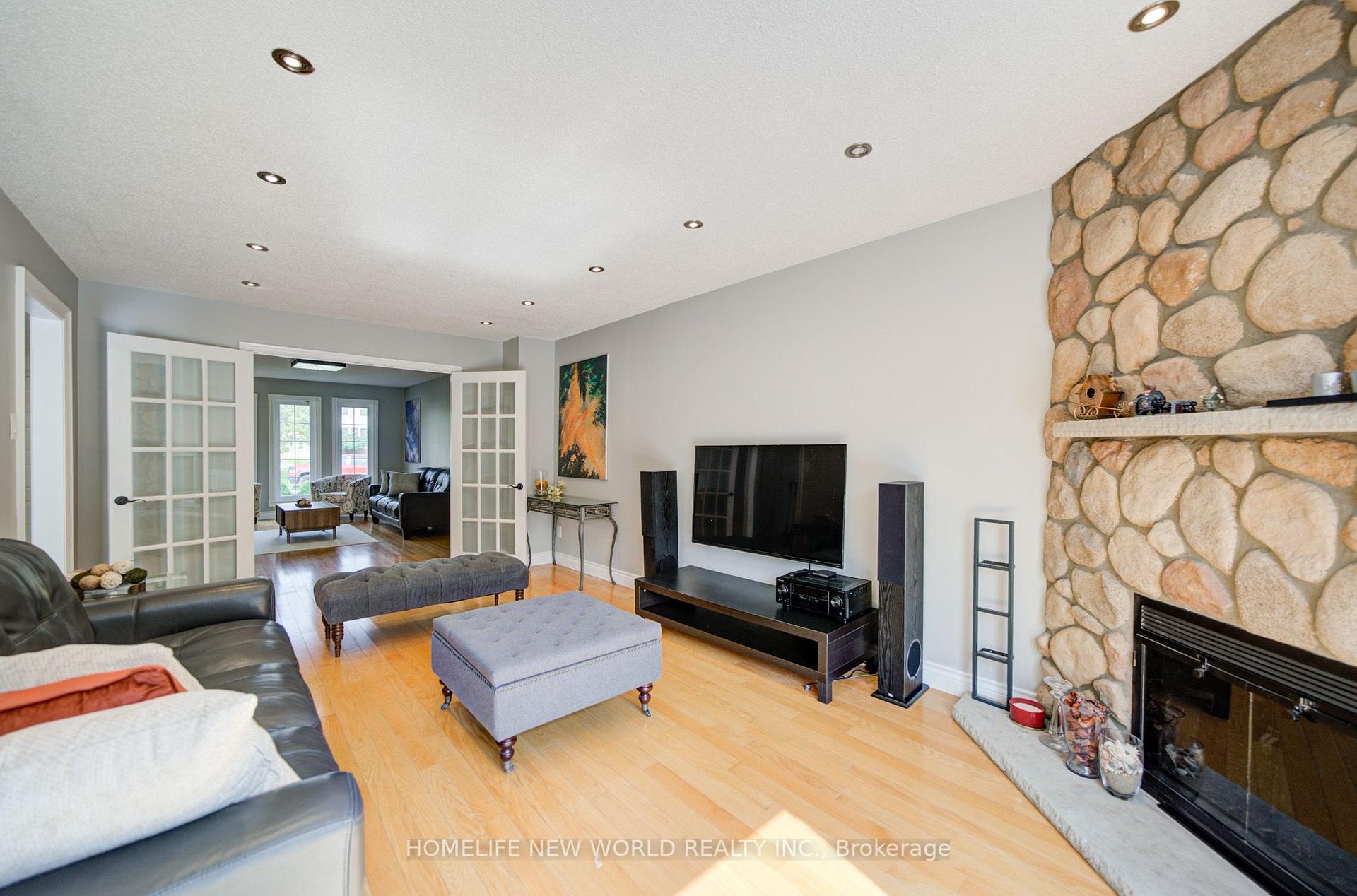 Photo 12 of 12 Bellside Drive, Markham, Markville — HOMEH