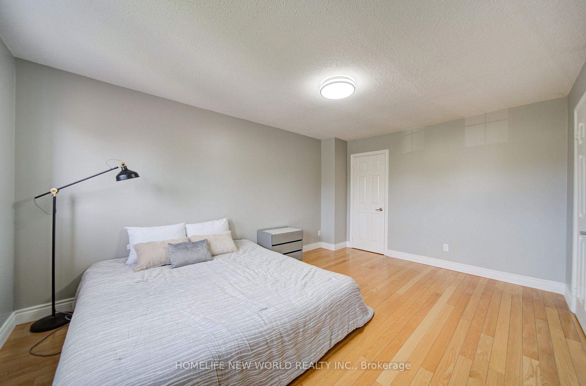 Photo 36 of 12 Bellside Drive, Markham, Markville — HOMEH