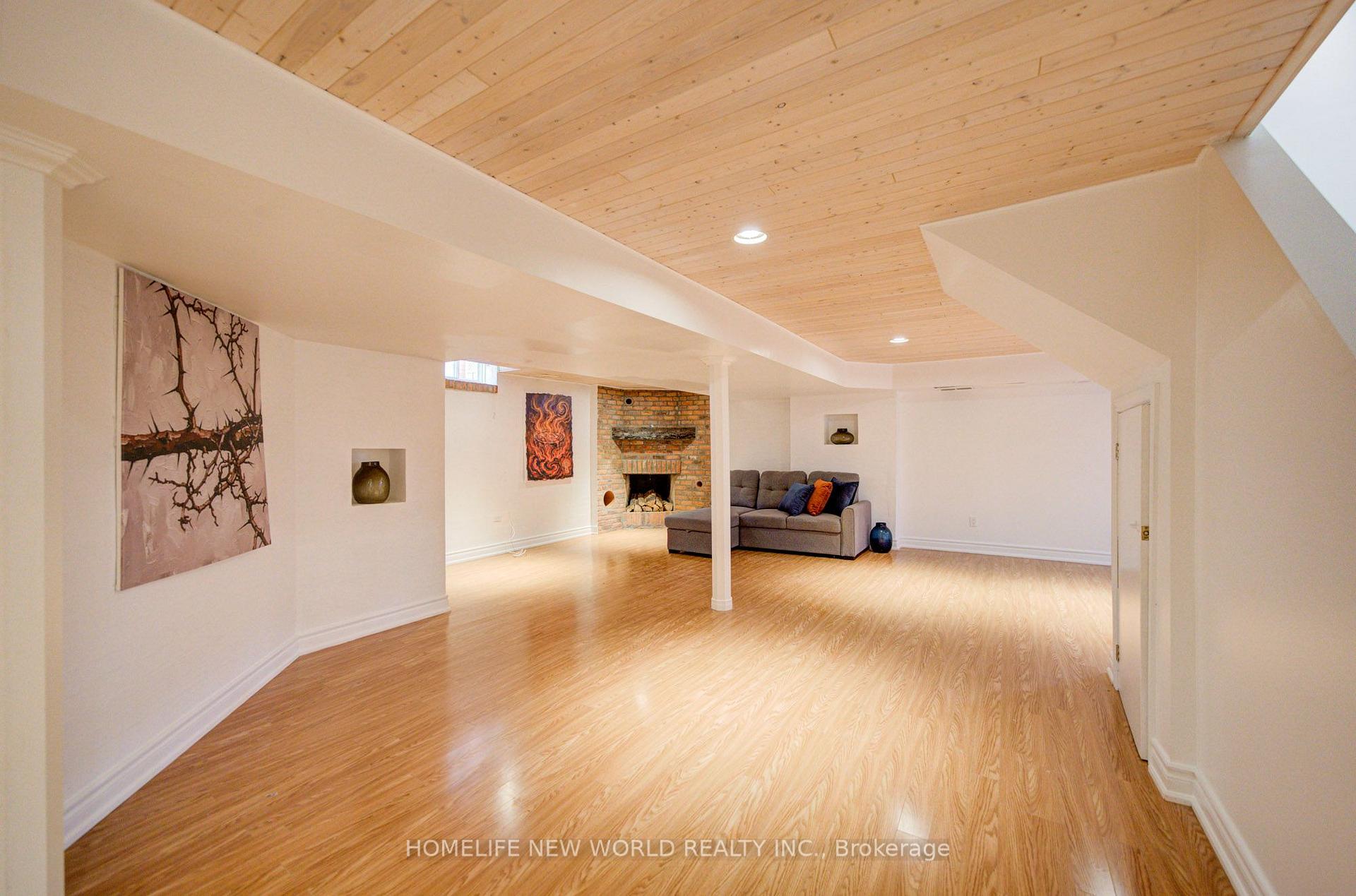 Photo 38 of 12 Bellside Drive, Markham, Markville — HOMEH