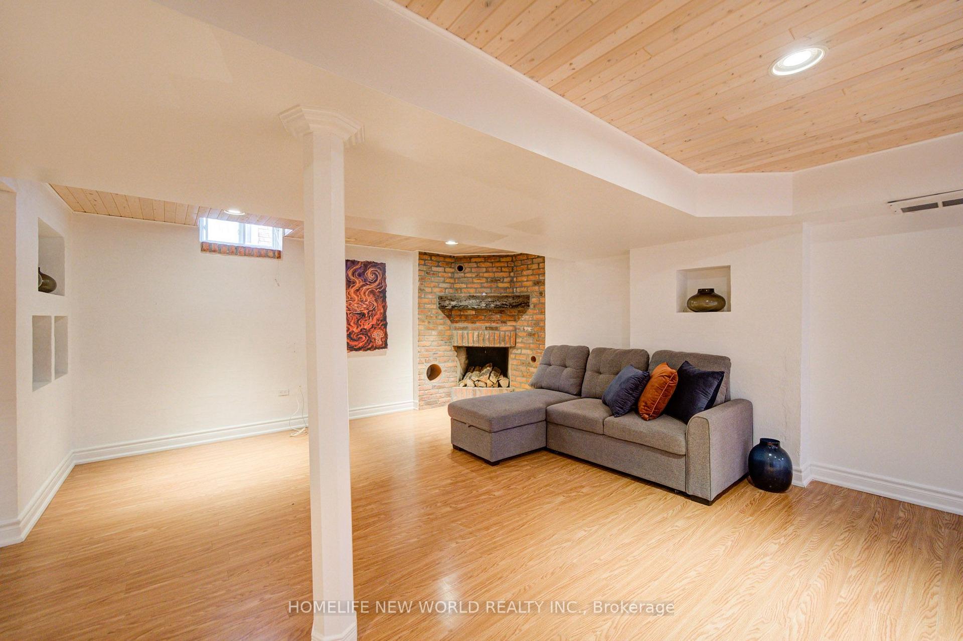 Photo 39 of 12 Bellside Drive, Markham, Markville — HOMEH