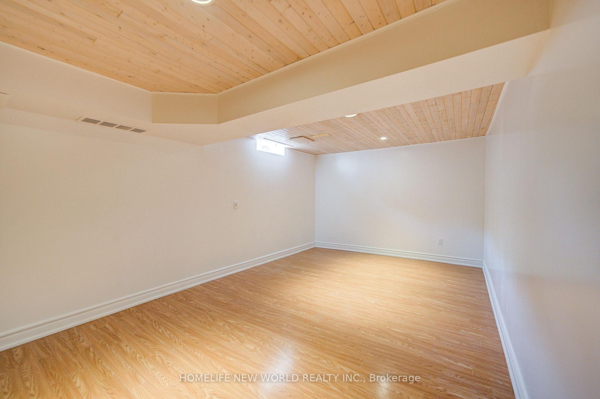 Photo 42 of 12 Bellside Drive, Markham, Markville — HOMEH