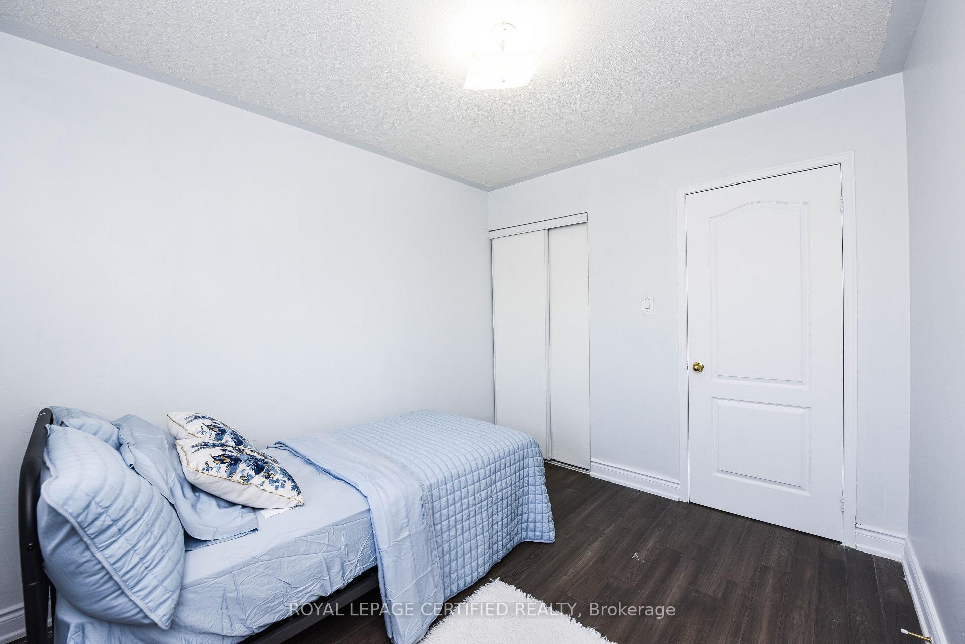 Photo 7 of 6037 Clover Ridge Crescent, Mississauga, Lisgar — HOMEH