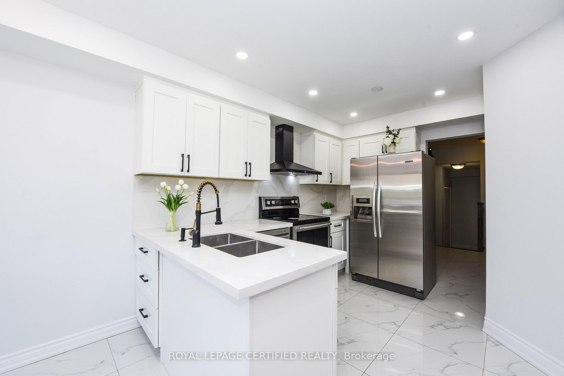 Photo 15 of 6037 Clover Ridge Crescent, Mississauga, Lisgar — HOMEH