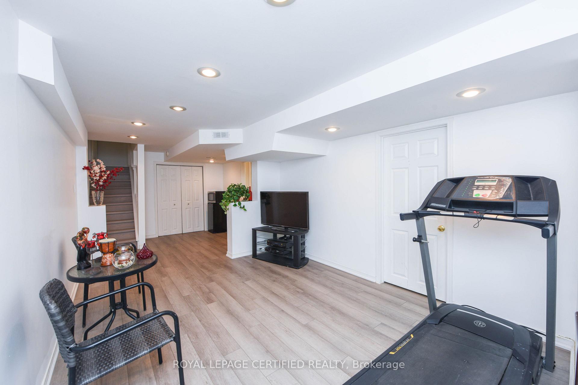Photo 18 of 6037 Clover Ridge Crescent, Mississauga, Lisgar — HOMEH