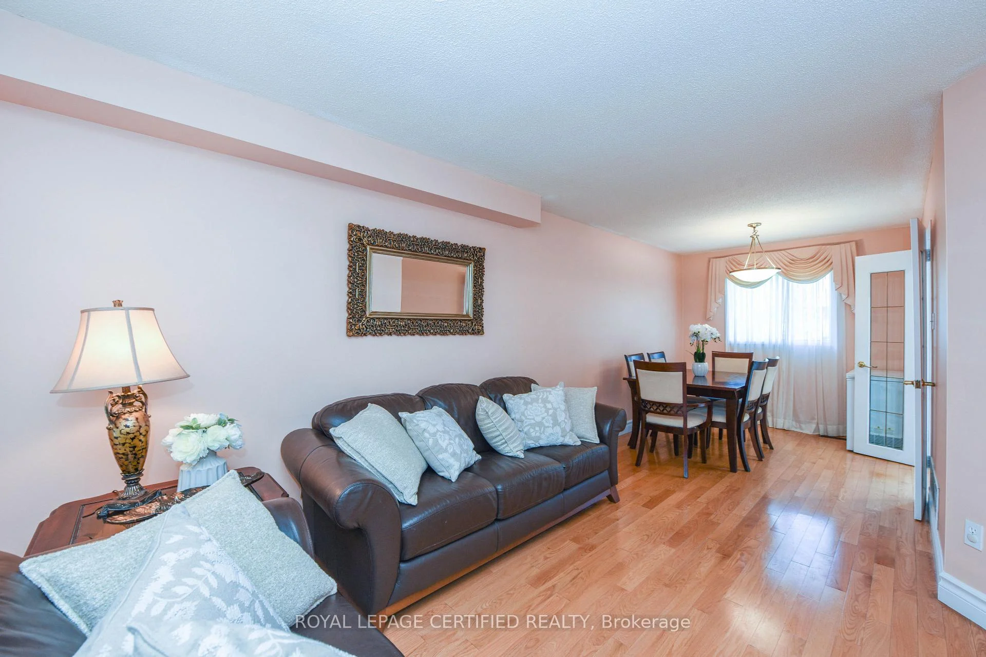 Photo 4 of 6037 Clover Ridge Crescent, Mississauga, Lisgar — HOMEH