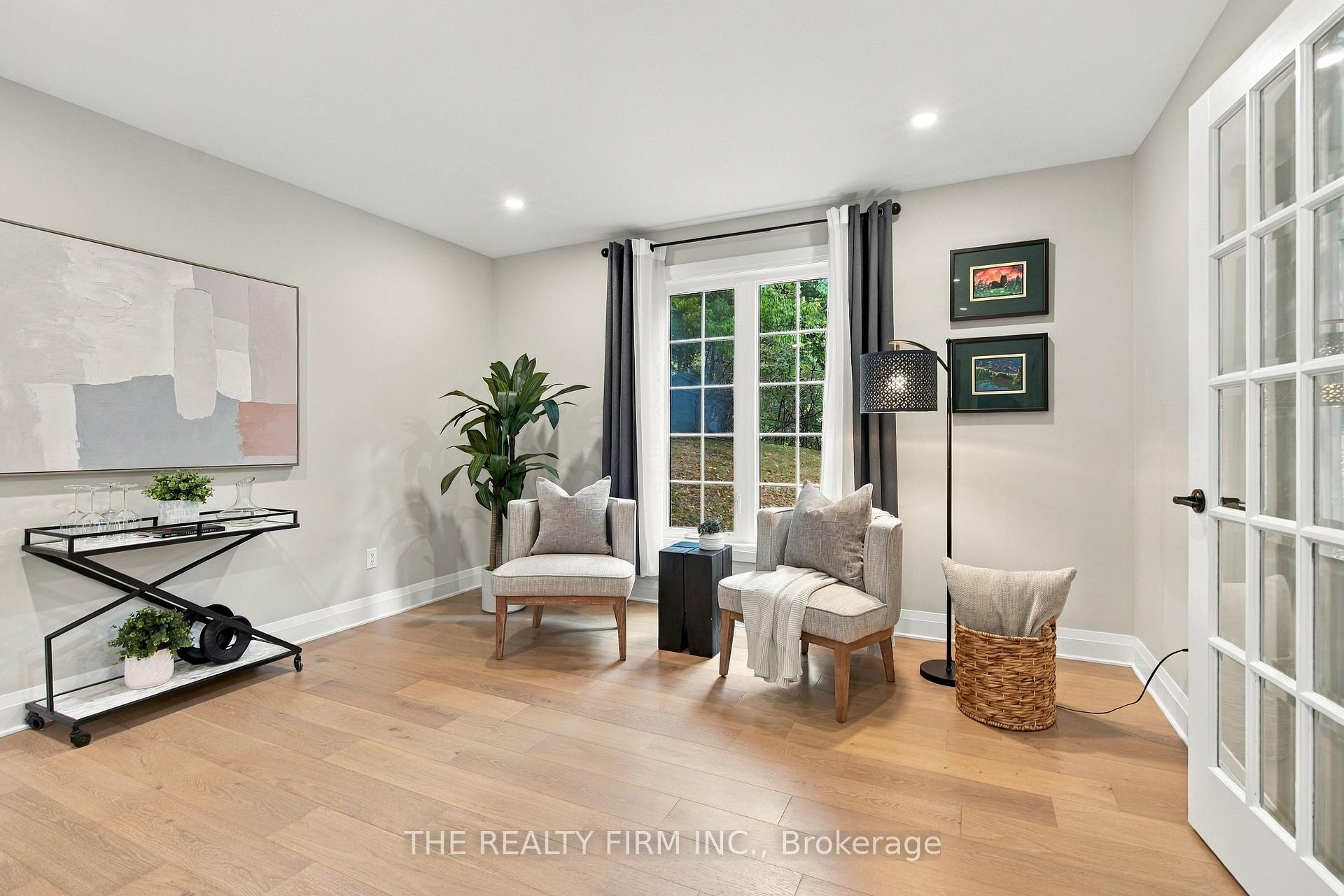 Photo 8 of 51 Hampton Crescent, London, North Q — HOMEH