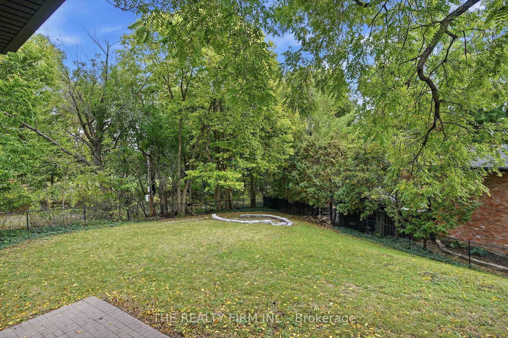 Photo 48 of 51 Hampton Crescent, London, North Q — HOMEH
