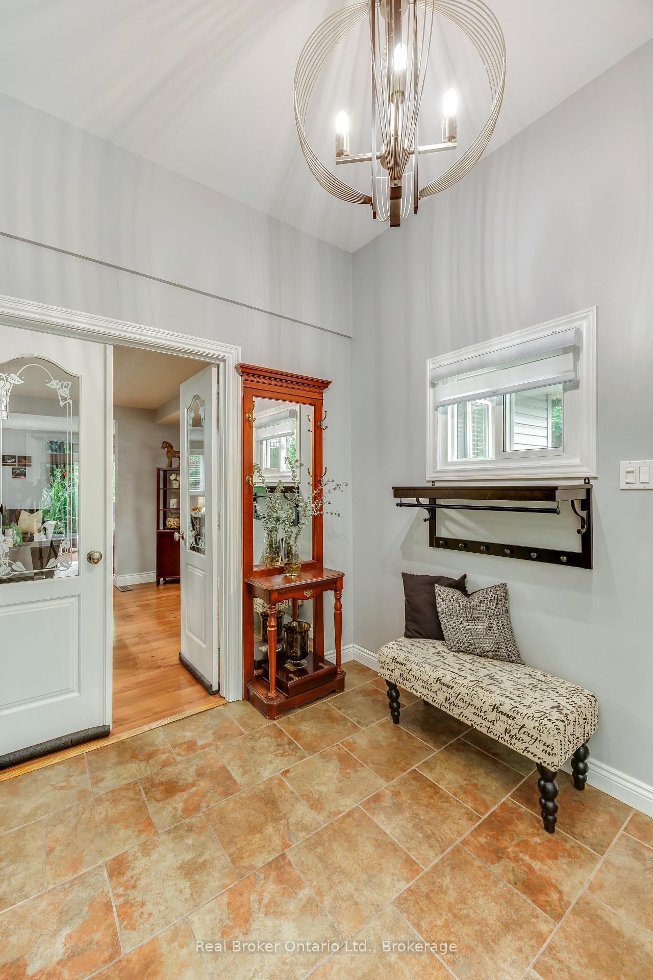 Photo 13 of 45 Centre Street, Clarington, Bowmanville — HOMEH