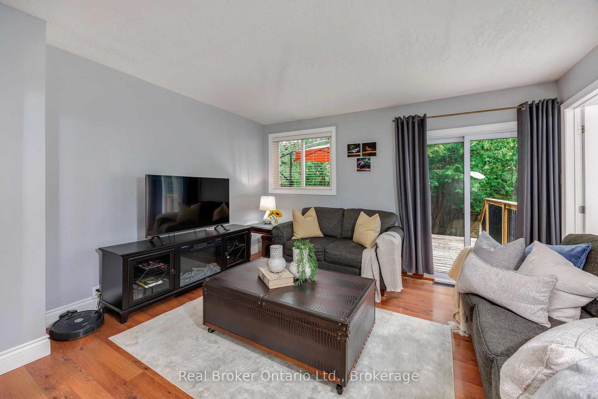 Photo 20 of 45 Centre Street, Clarington, Bowmanville — HOMEH