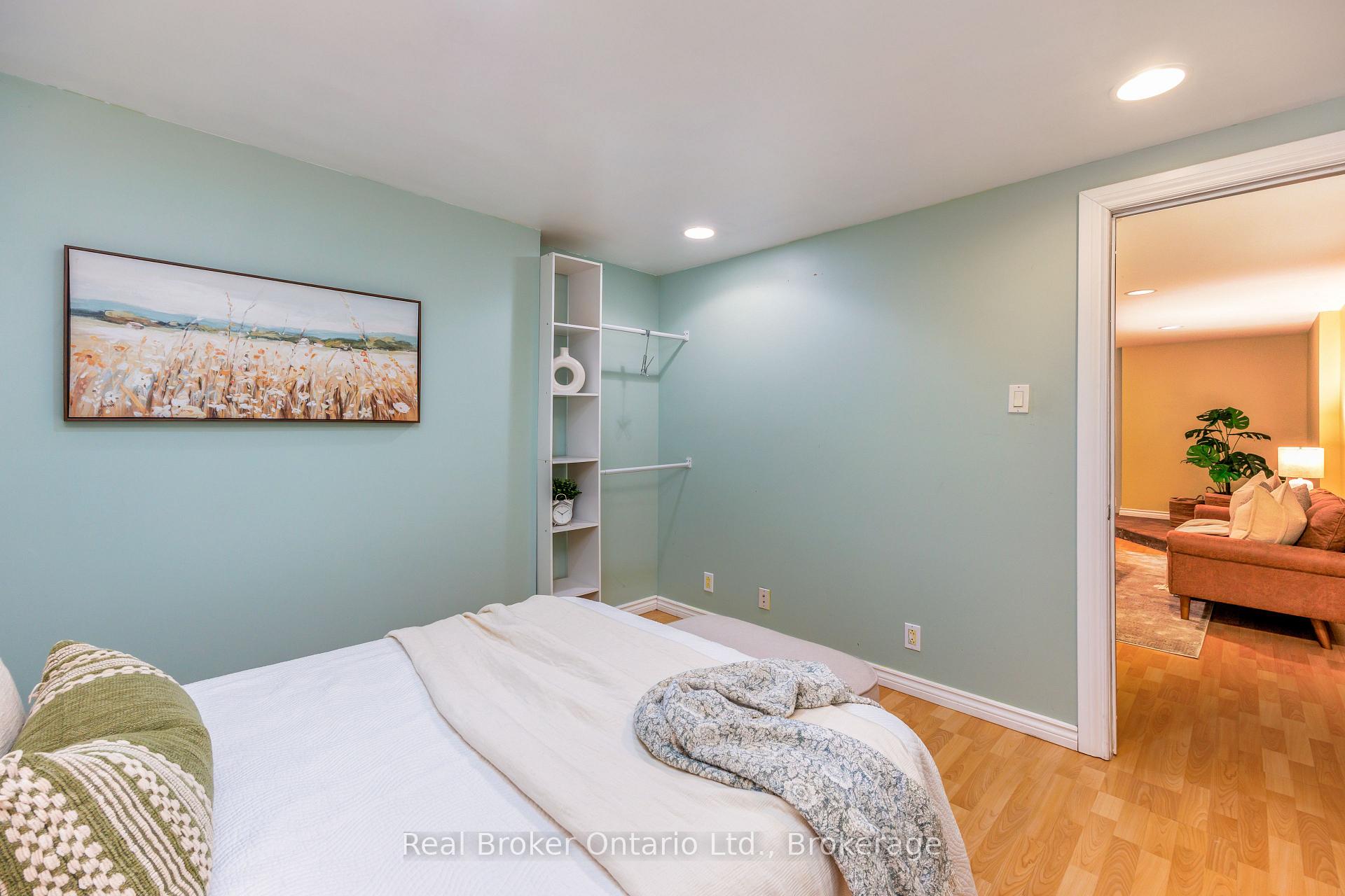 Photo 28 of 45 Centre Street, Clarington, Bowmanville — HOMEH