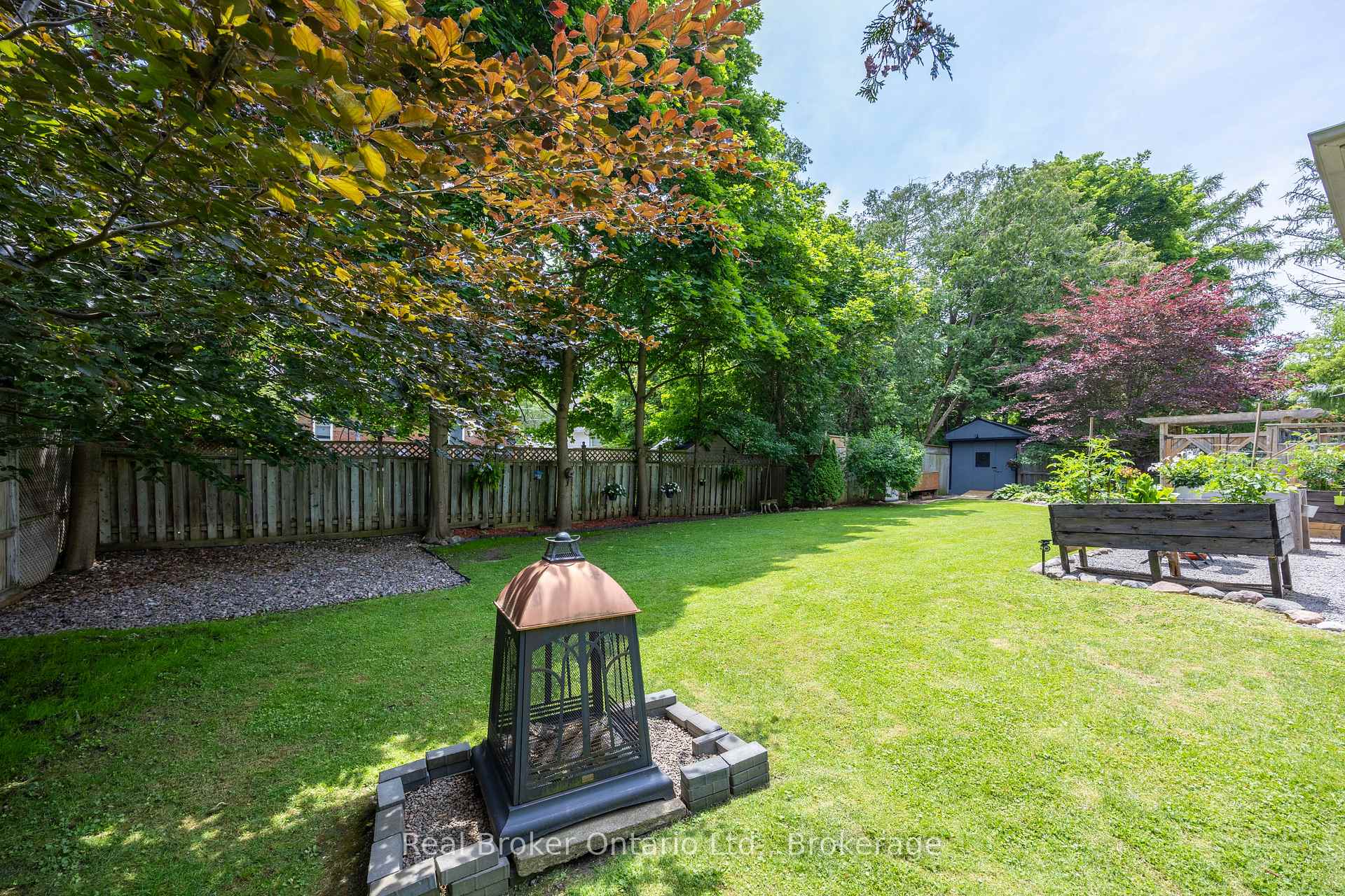 Photo 40 of 45 Centre Street, Clarington, Bowmanville — HOMEH