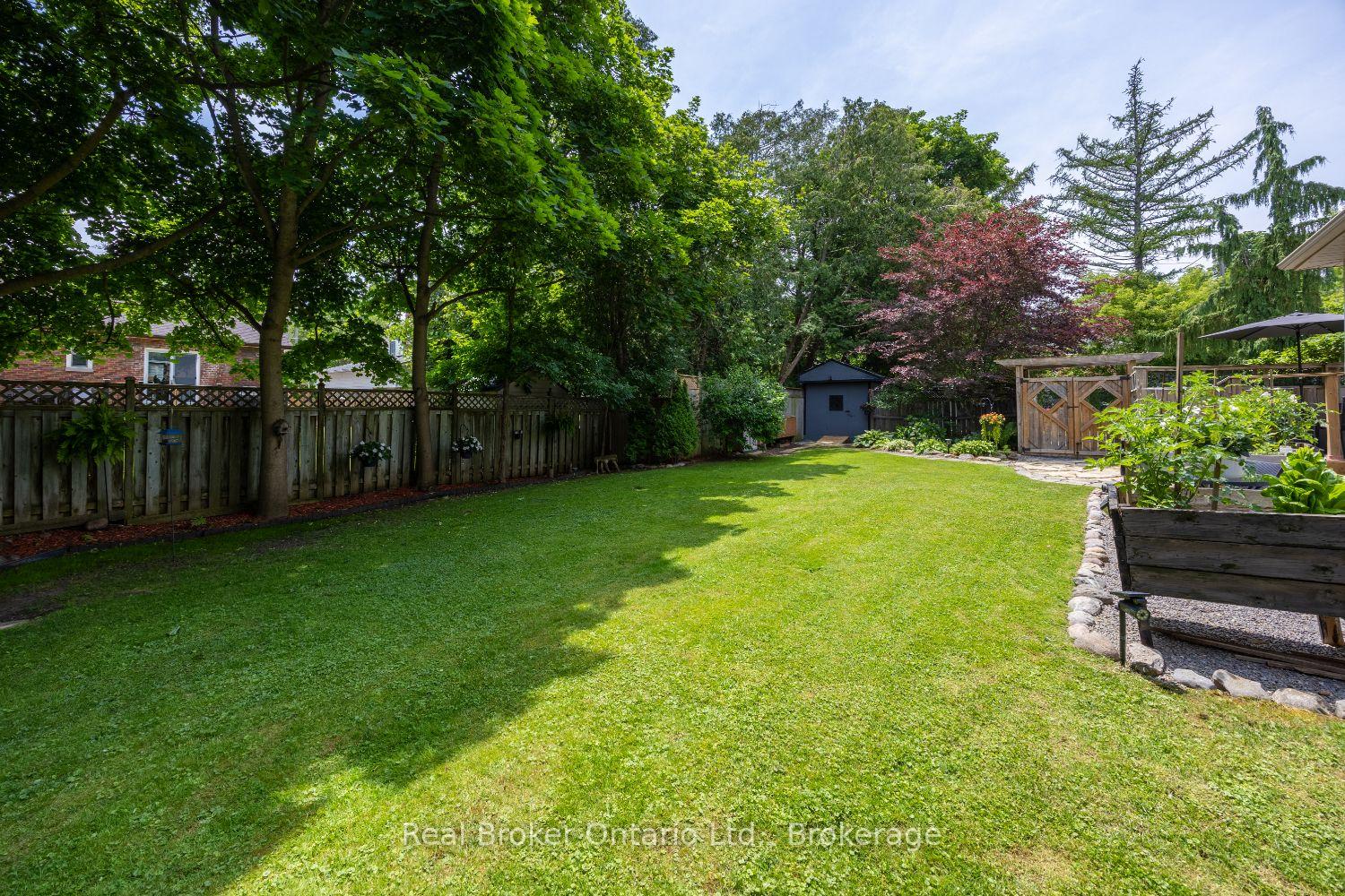 Photo 41 of 45 Centre Street, Clarington, Bowmanville — HOMEH