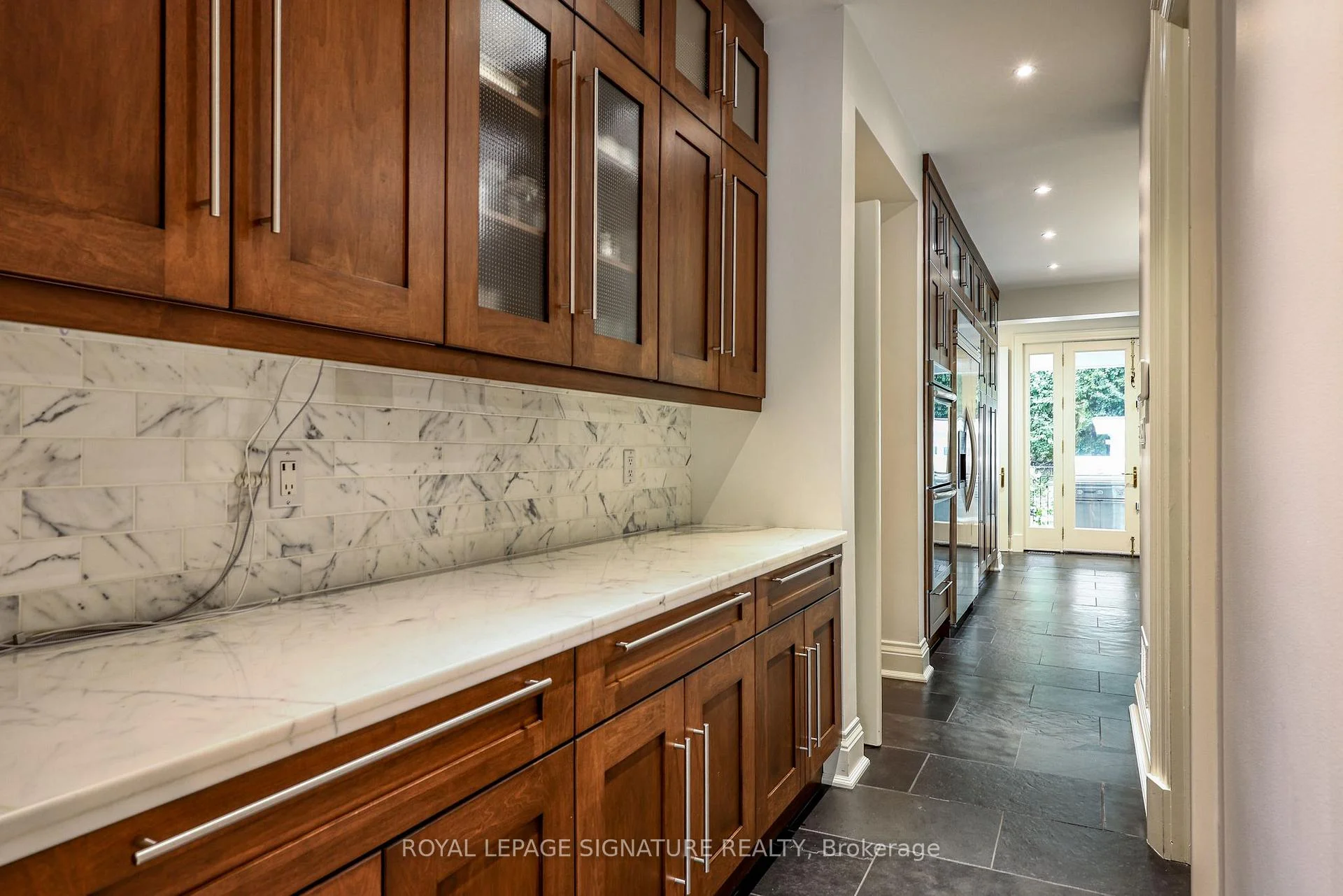 Photo 20 of 6 Vernham Avenue, North York, St. Andrew-Windfields — HOMEH