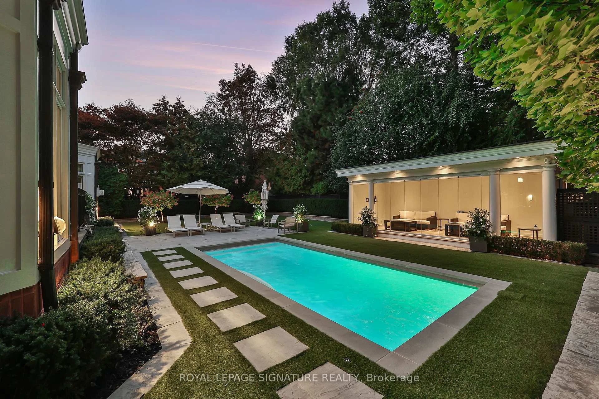 Photo 61 of 6 Vernham Avenue, North York, St. Andrew-Windfields — HOMEH