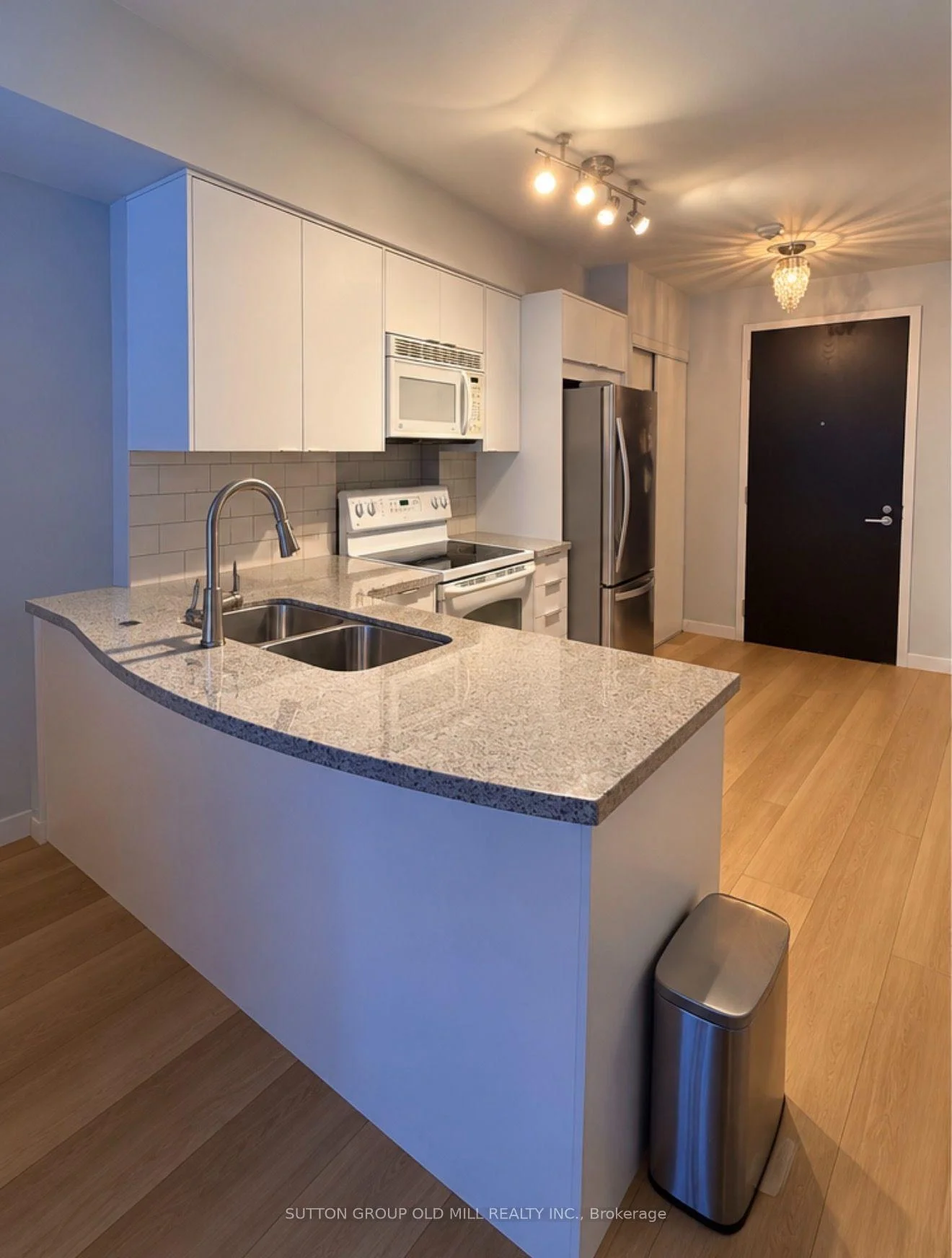 Photo 8 of Unit 201, 1005 King Street W, Toronto, Niagara — HOMEH