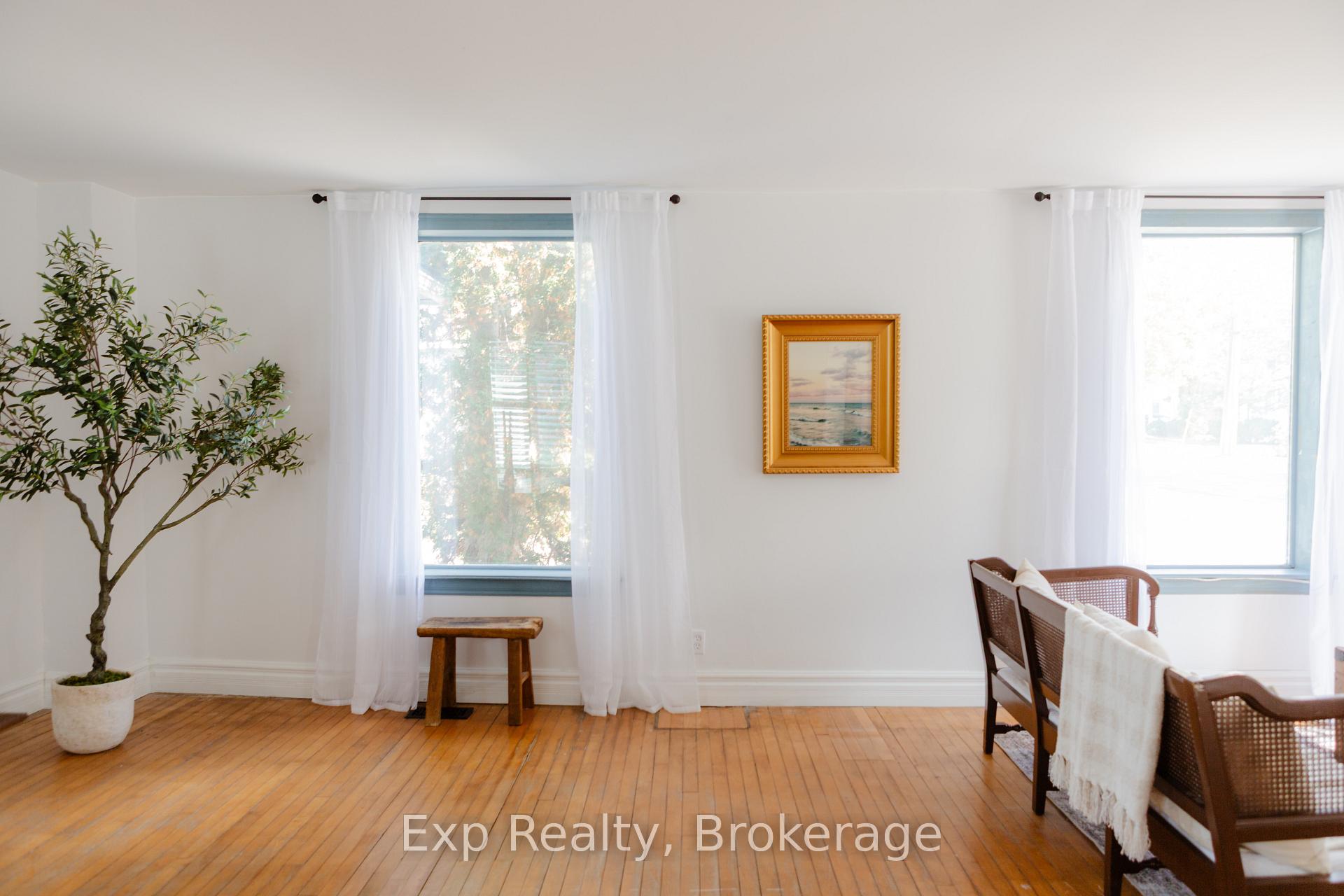 Photo 19 of 112 Front Street W, Stirling-Rawdon, Stirling Ward — HOMEH
