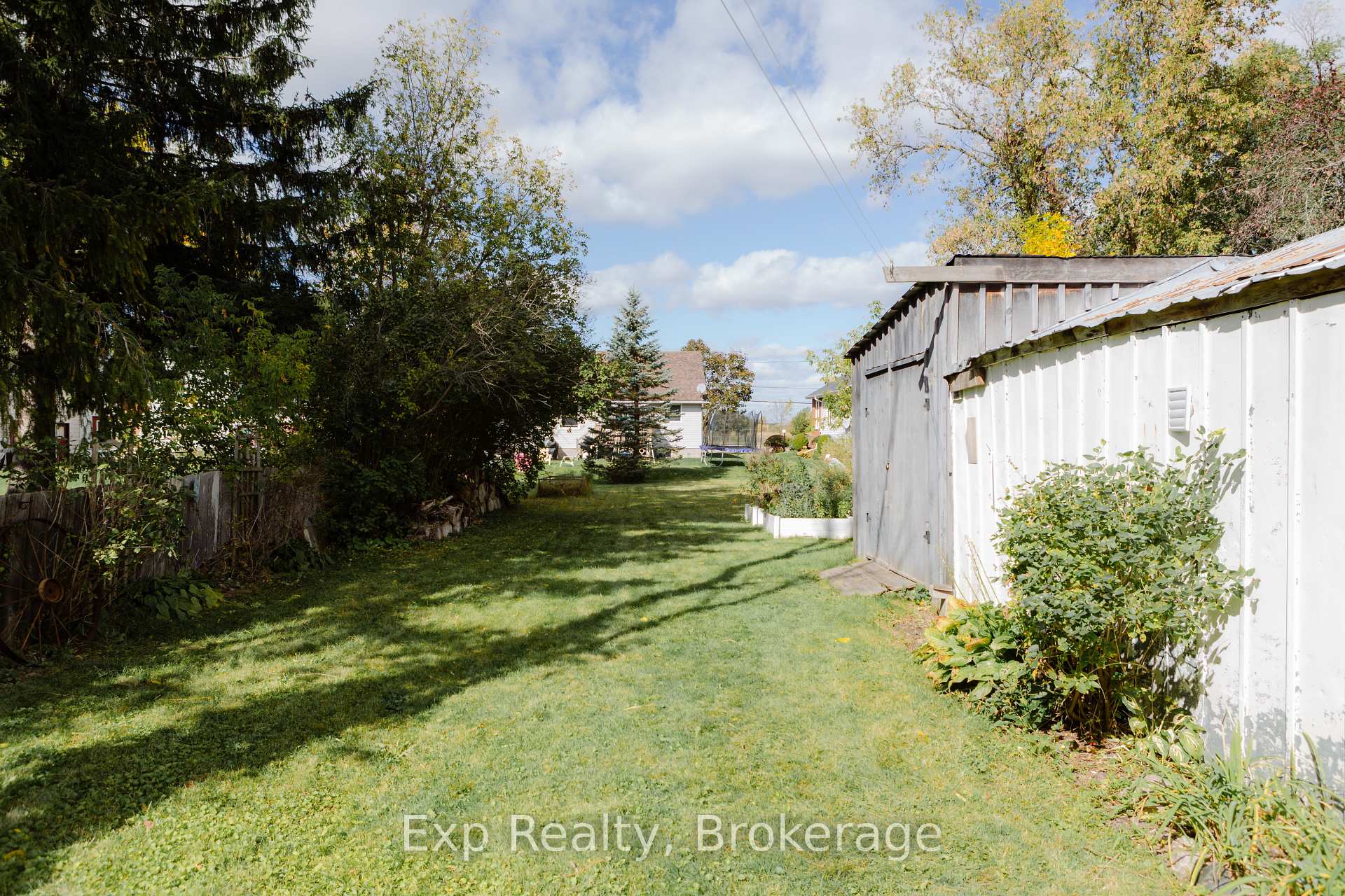 Photo 37 of 112 Front Street W, Stirling-Rawdon, Stirling Ward — HOMEH