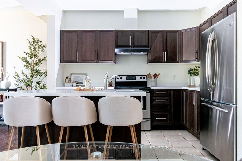 Photo 5 of 159 Highgate Heights, Hamilton, Stoney Creek Mountain — HOMEH