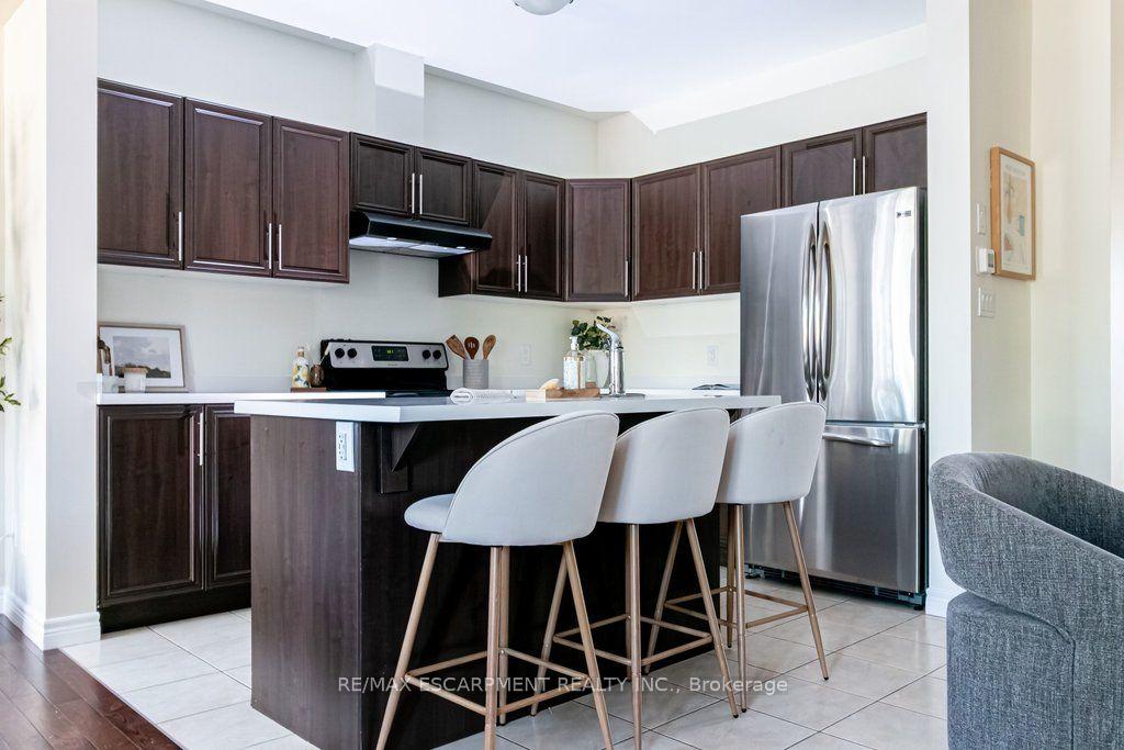 Photo 7 of 159 Highgate Heights, Hamilton, Stoney Creek Mountain — HOMEH