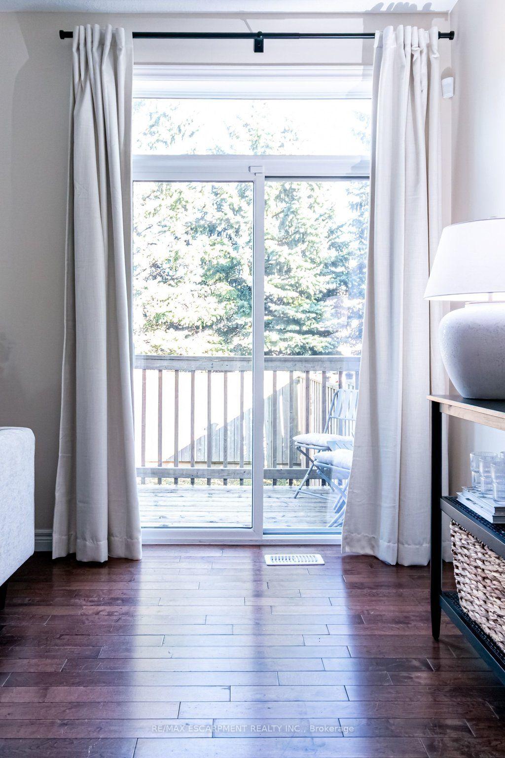 Photo 12 of 159 Highgate Heights, Hamilton, Stoney Creek Mountain — HOMEH