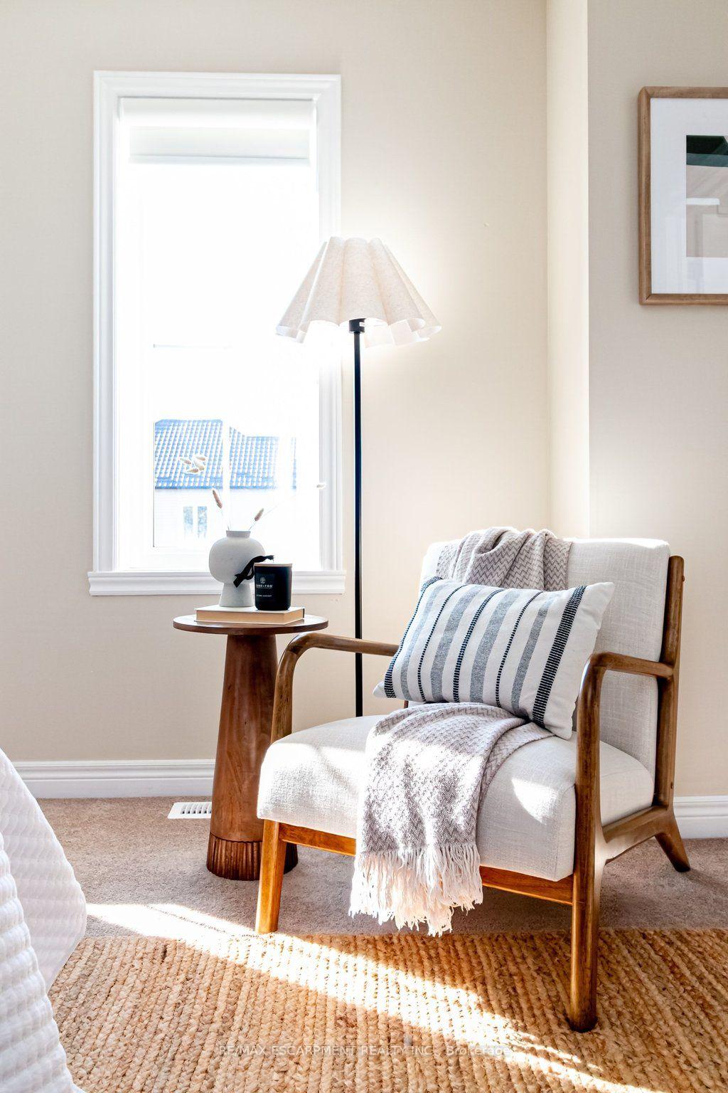 Photo 16 of 159 Highgate Heights, Hamilton, Stoney Creek Mountain — HOMEH