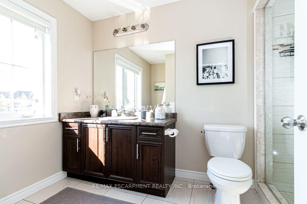 Photo 19 of 159 Highgate Heights, Hamilton, Stoney Creek Mountain — HOMEH