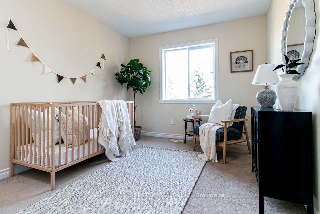 Photo 22 of 159 Highgate Heights, Hamilton, Stoney Creek Mountain — HOMEH