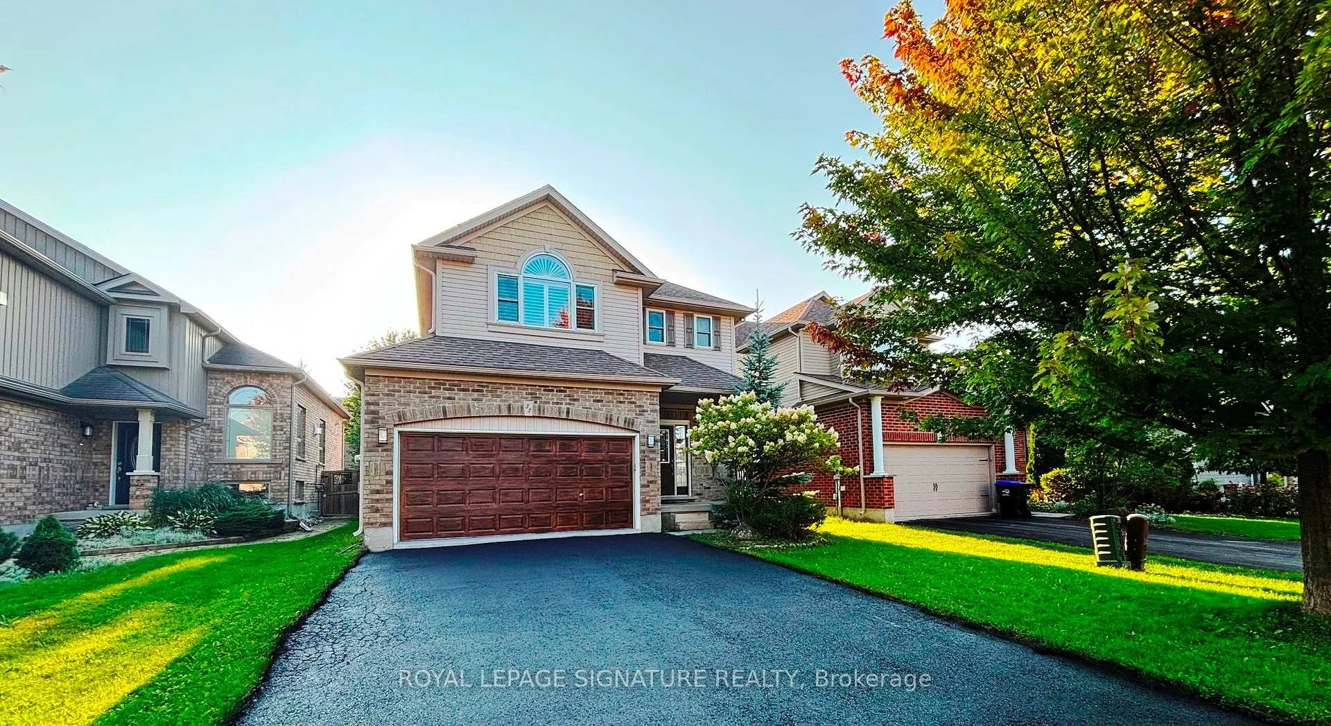 Photo 2 of 32 Davis Street, Collingwood — HOMEH