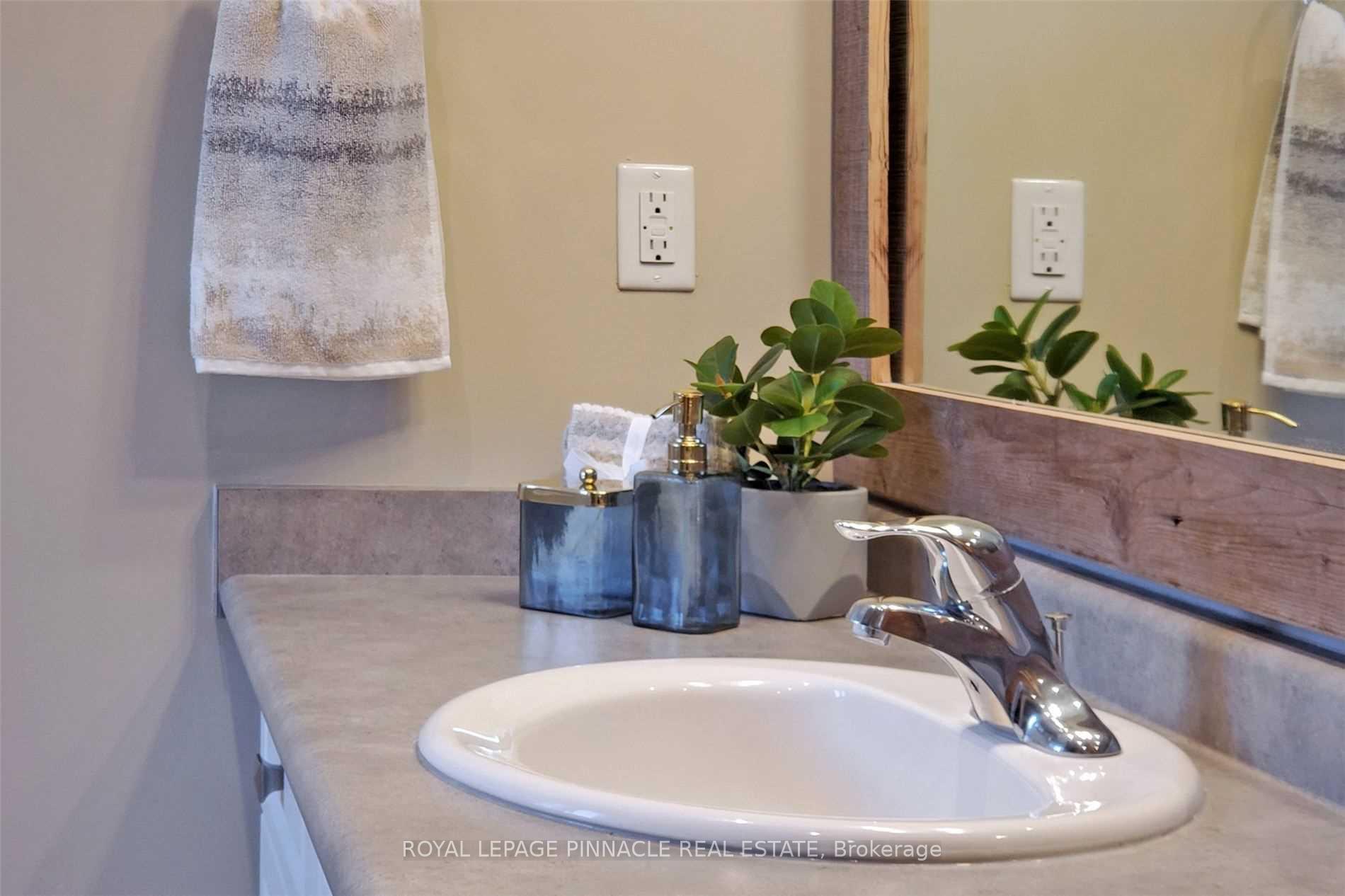 Photo 6 of 19 Basswood Road, Norfolk, Simcoe — HOMEH