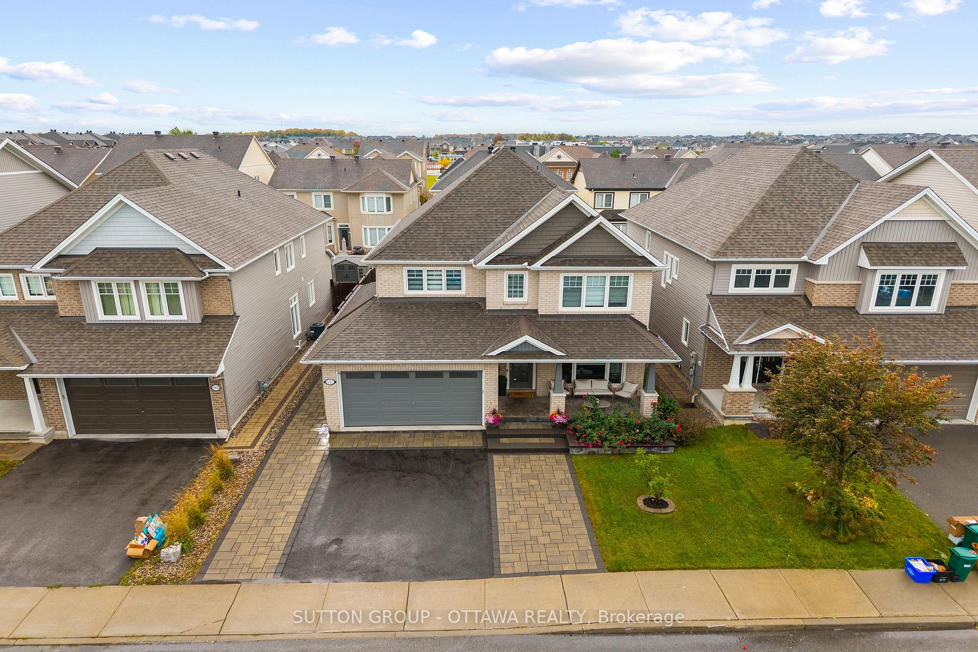 Photo 2 of 571 Egret Way, Ottawa, Barrhaven - Half Moon Bay — HOMEH