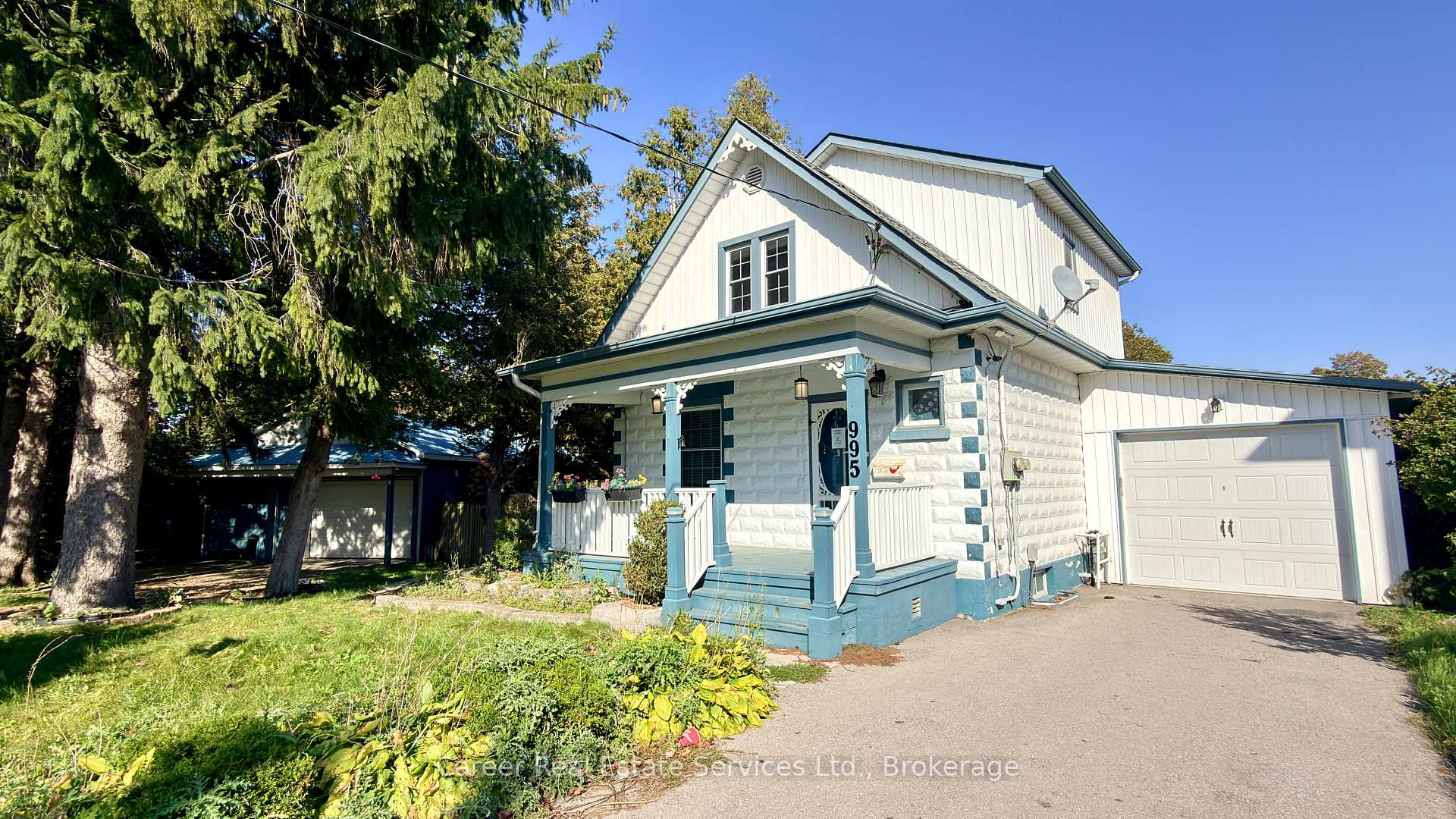 Photo of 995 Cedar Street