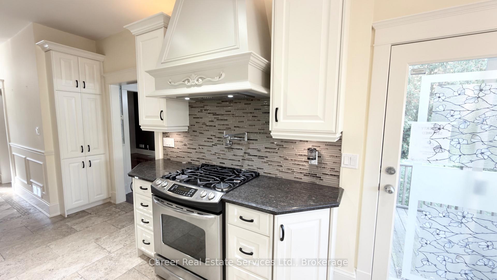 Photo 9 of 995 Cedar Street, Oshawa, Lakeview — HOMEH