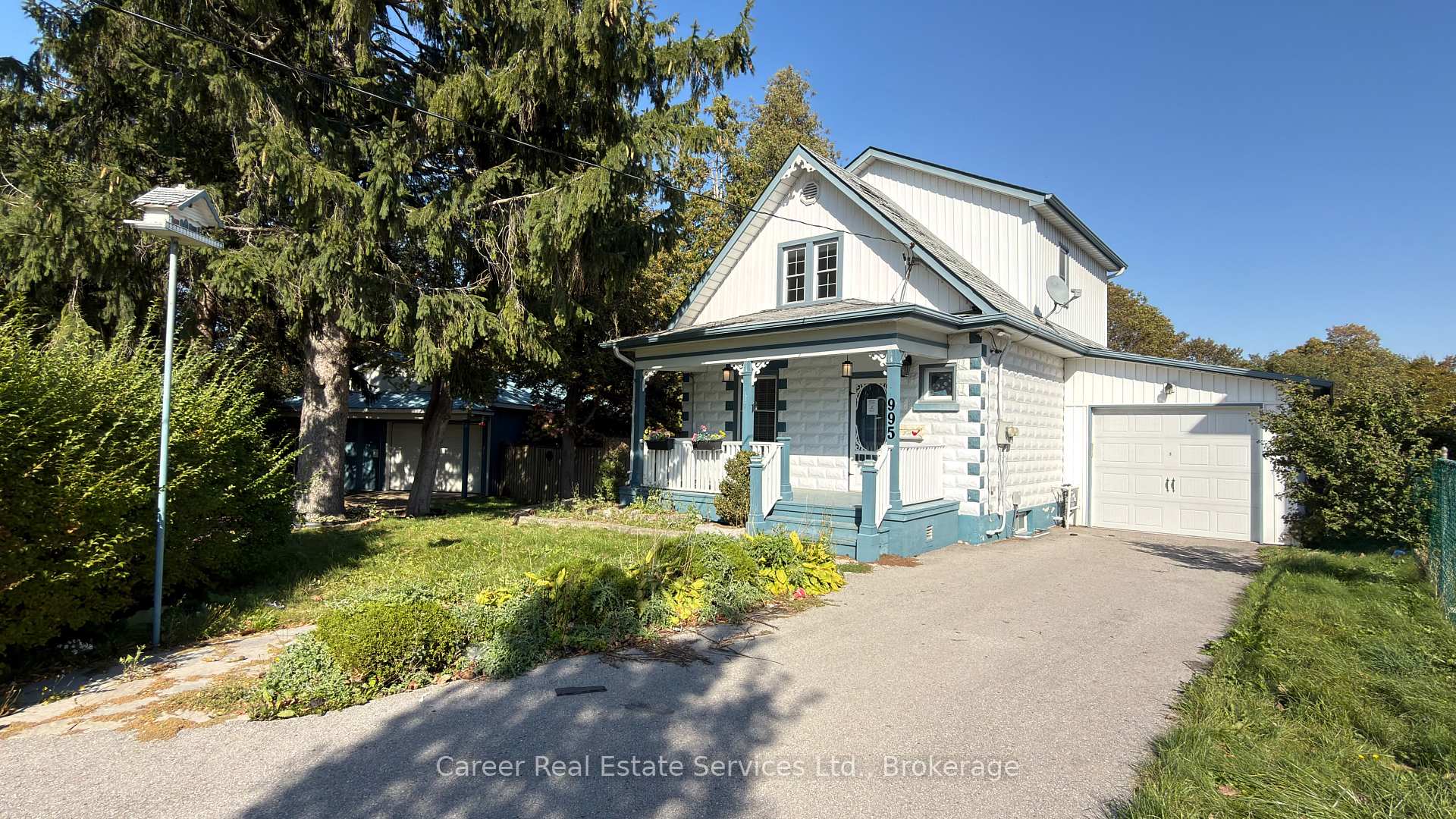 Photo 2 of 995 Cedar Street, Oshawa, Lakeview — HOMEH