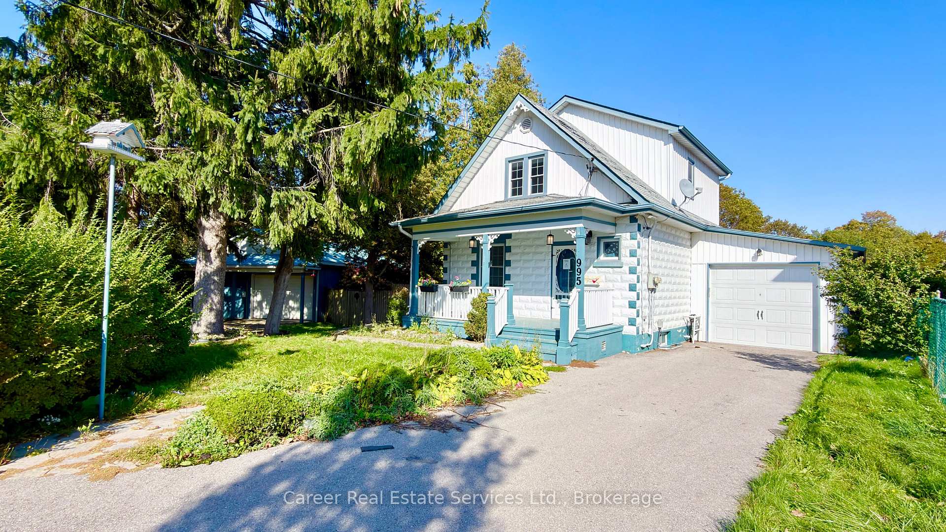 Photo of 995 Cedar Street