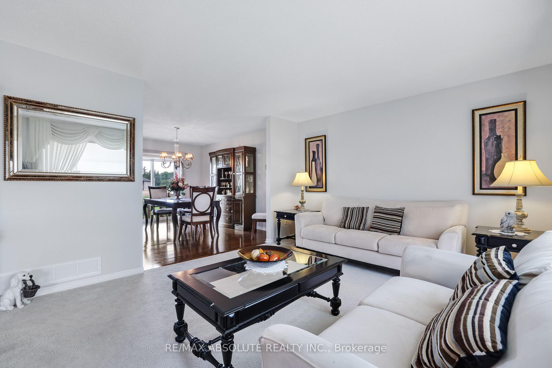 Photo 7 of 14 Riley Crescent, McNab/Braeside, Mcnab/Braeside Twps — HOMEH
