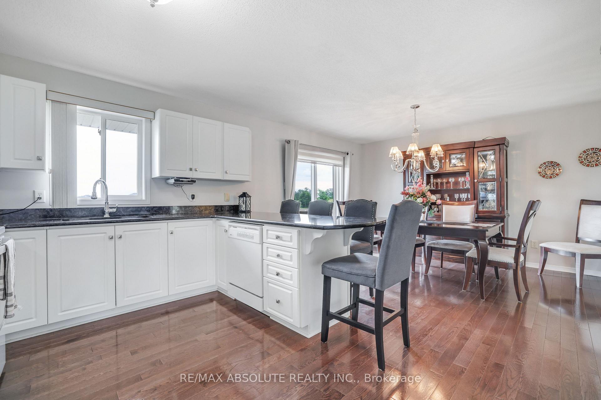 Photo 12 of 14 Riley Crescent, McNab/Braeside, Mcnab/Braeside Twps — HOMEH