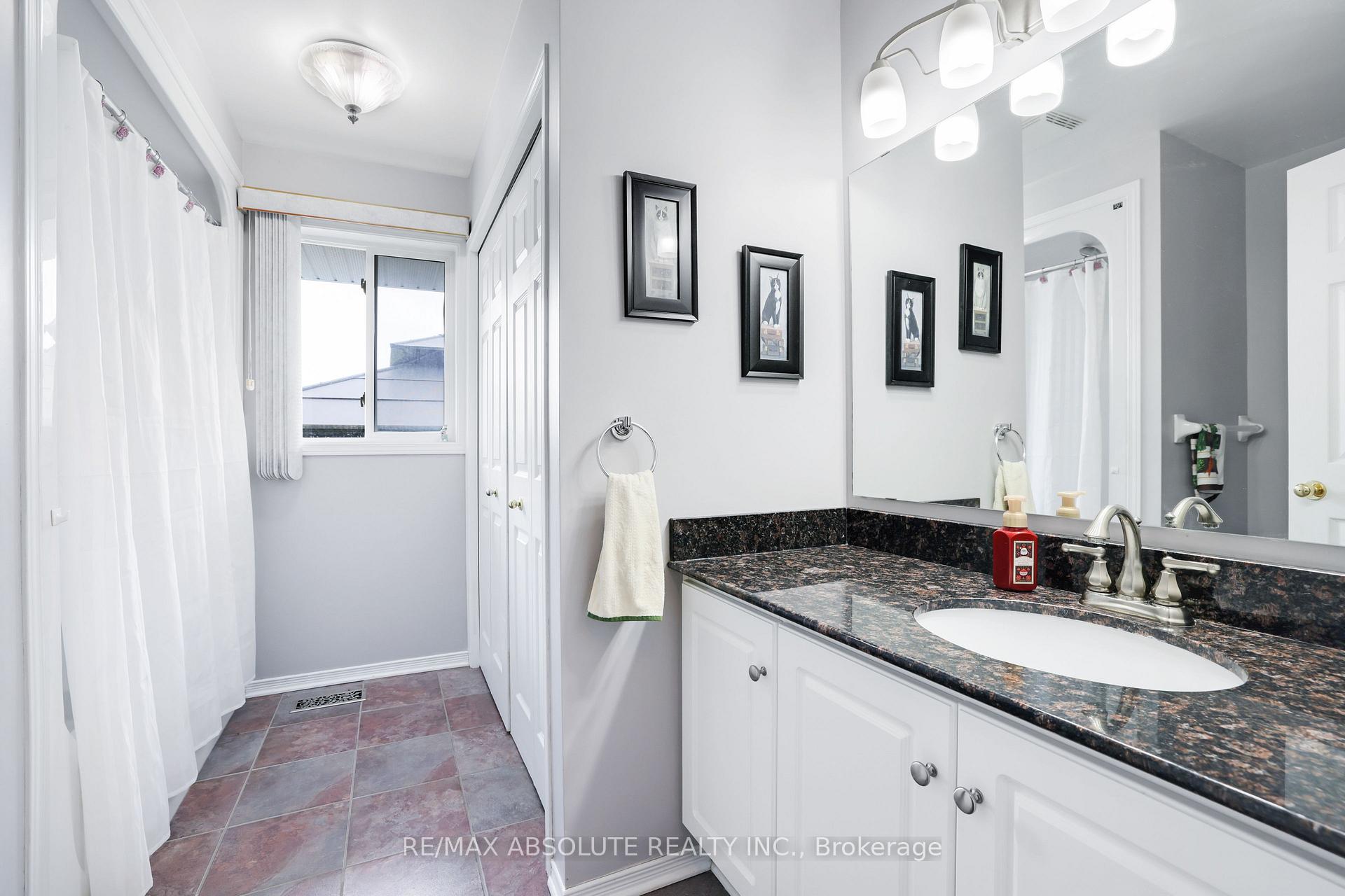 Photo 15 of 14 Riley Crescent, McNab/Braeside, Mcnab/Braeside Twps — HOMEH