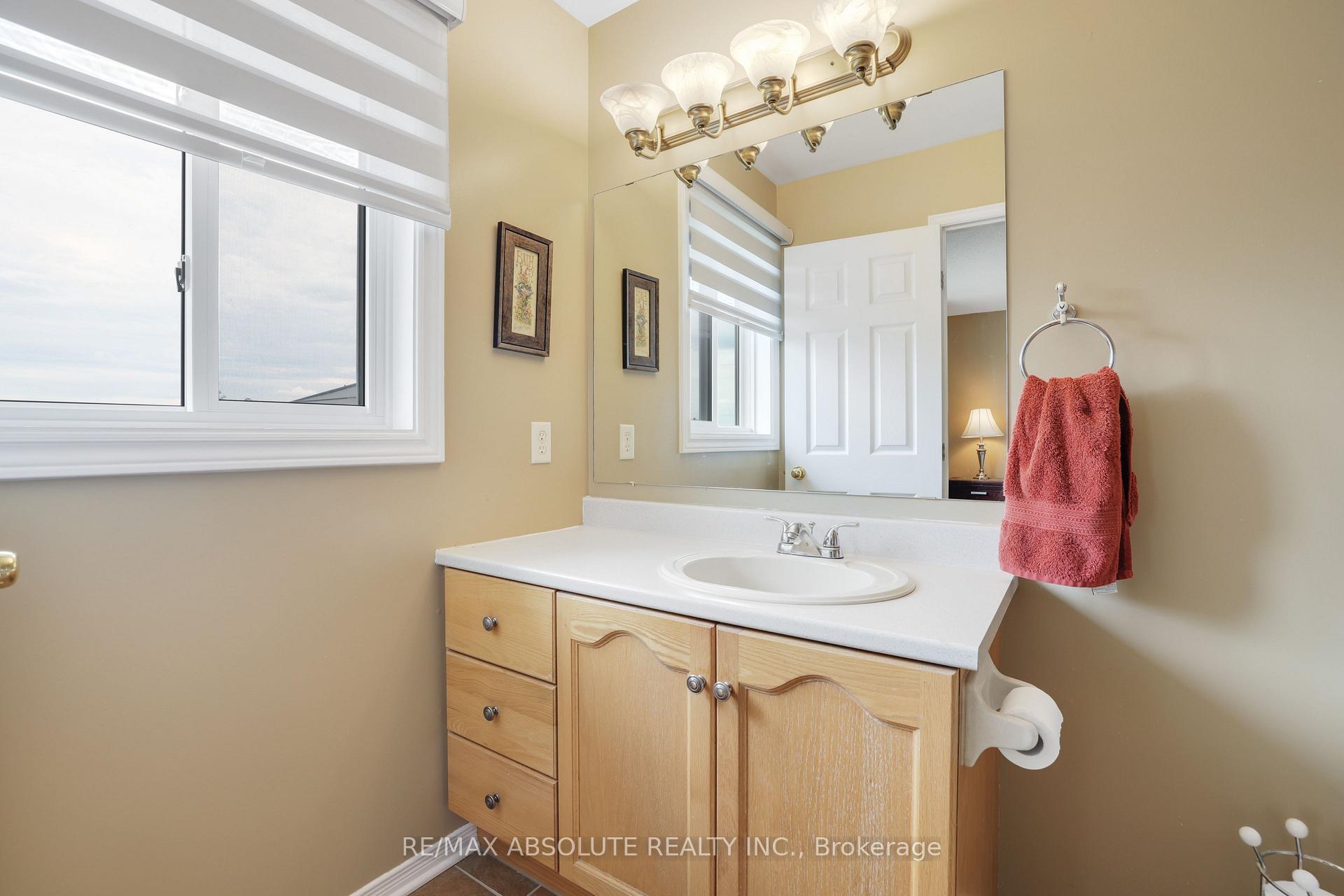 Photo 20 of 14 Riley Crescent, McNab/Braeside, Mcnab/Braeside Twps — HOMEH