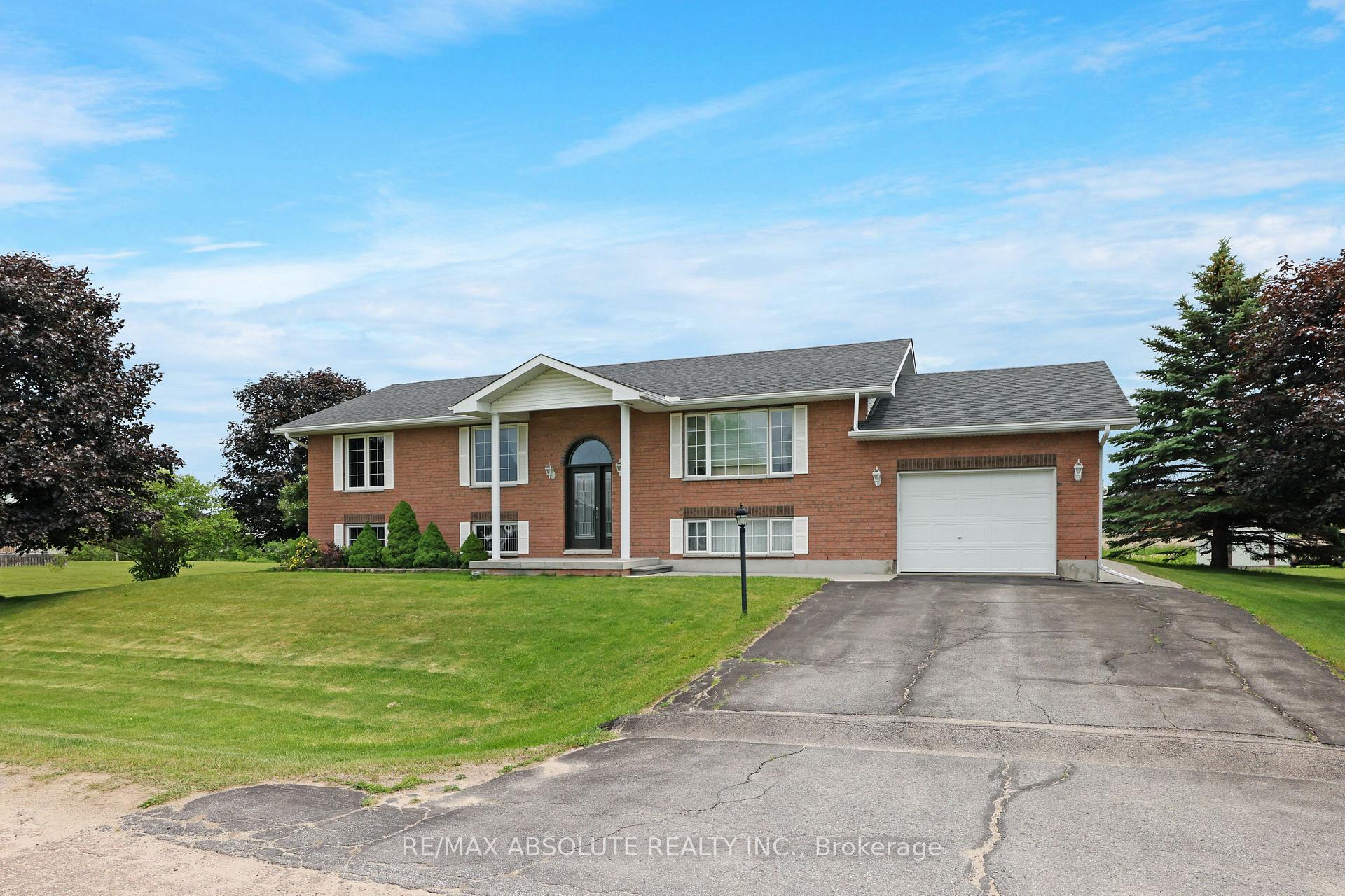 Photo 32 of 14 Riley Crescent, McNab/Braeside, Mcnab/Braeside Twps — HOMEH