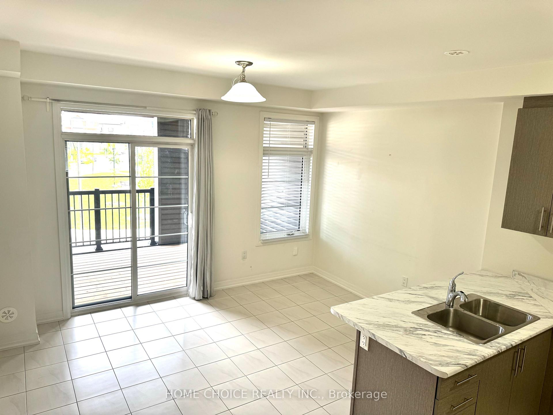 Photo 9 of 47 Saigen Lane, Markham, Cedar Grove — HOMEH
