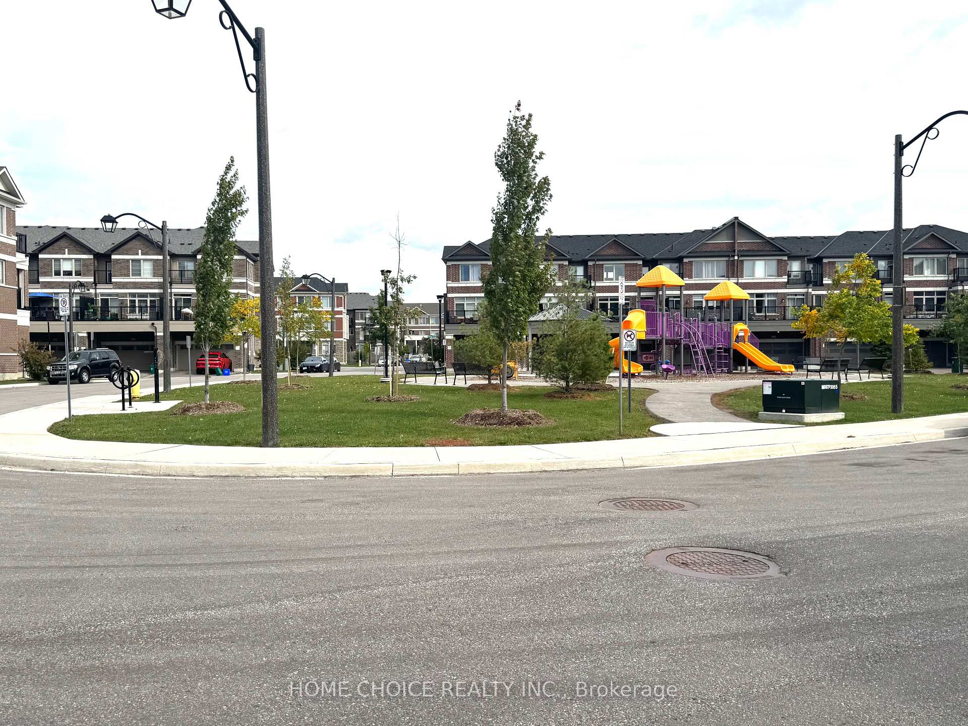 Photo 26 of 47 Saigen Lane, Markham, Cedar Grove — HOMEH