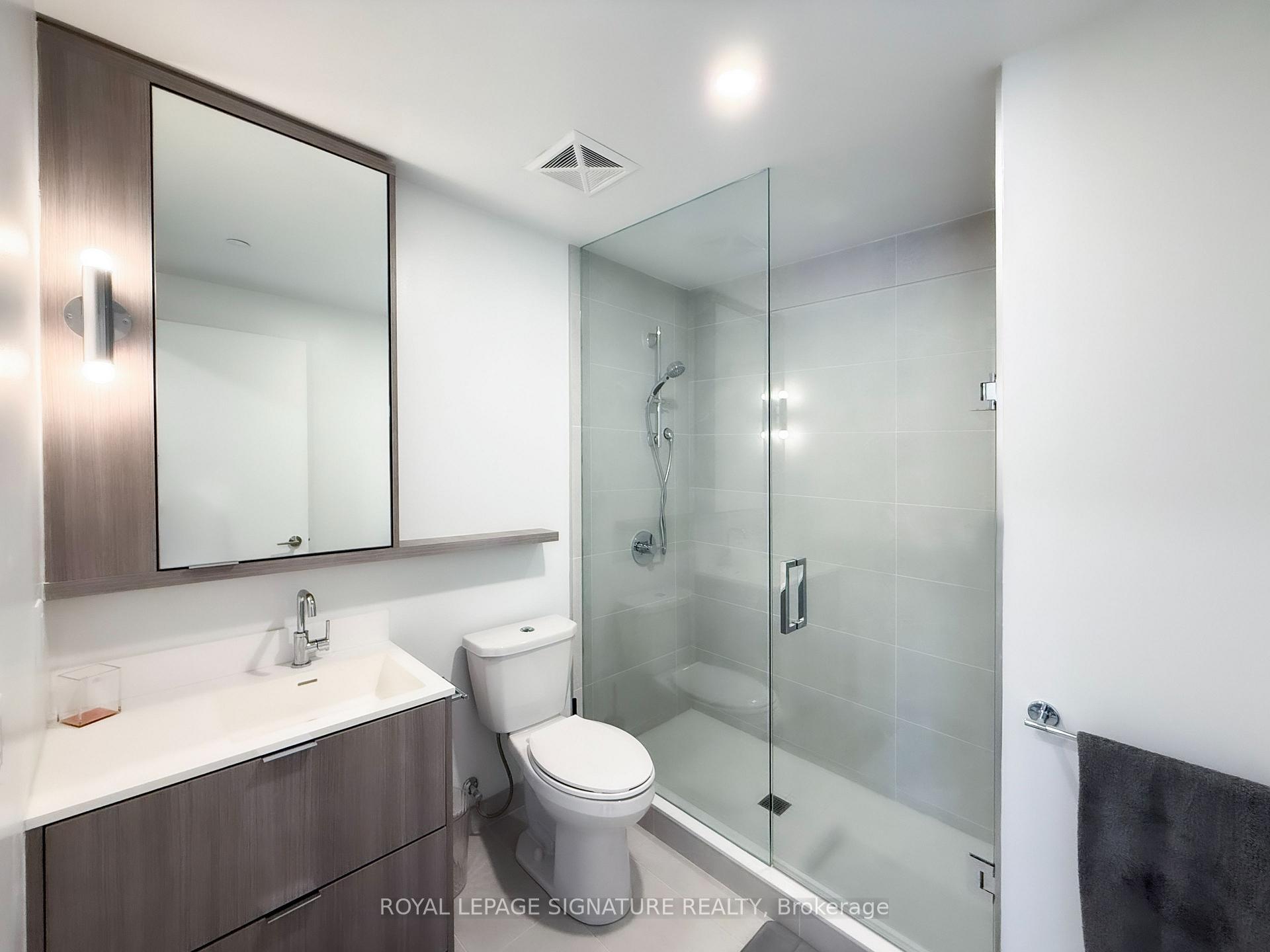Photo 9 of Unit 614, 6 Greenbriar Road, North York, Bayview Village — HOMEH