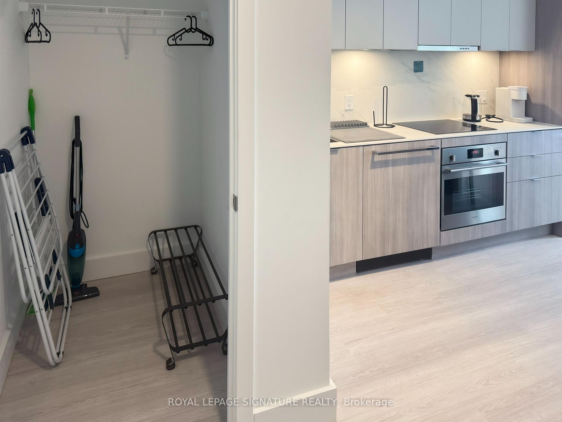 Photo 10 of Unit 614, 6 Greenbriar Road, North York, Bayview Village — HOMEH