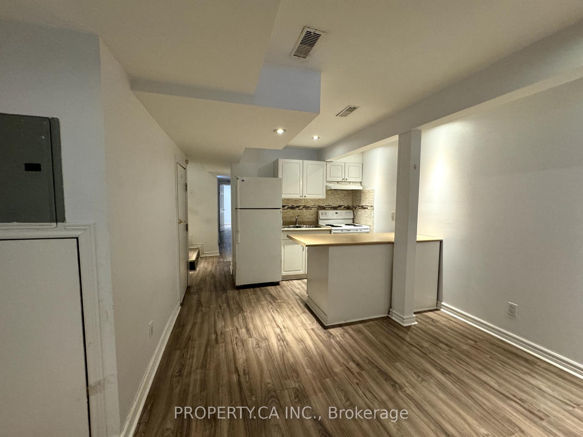Photo 3 of Unit #Lower, 270 Christie Street, Toronto, Dovercourt-Wallace Emerson-Junction — HOMEH