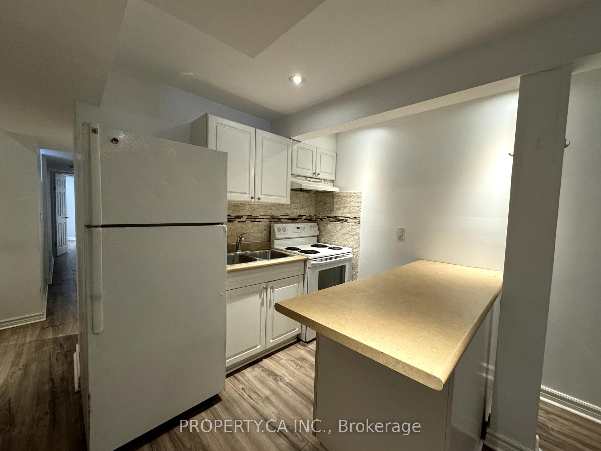 Photo 5 of Unit #Lower, 270 Christie Street, Toronto, Dovercourt-Wallace Emerson-Junction — HOMEH