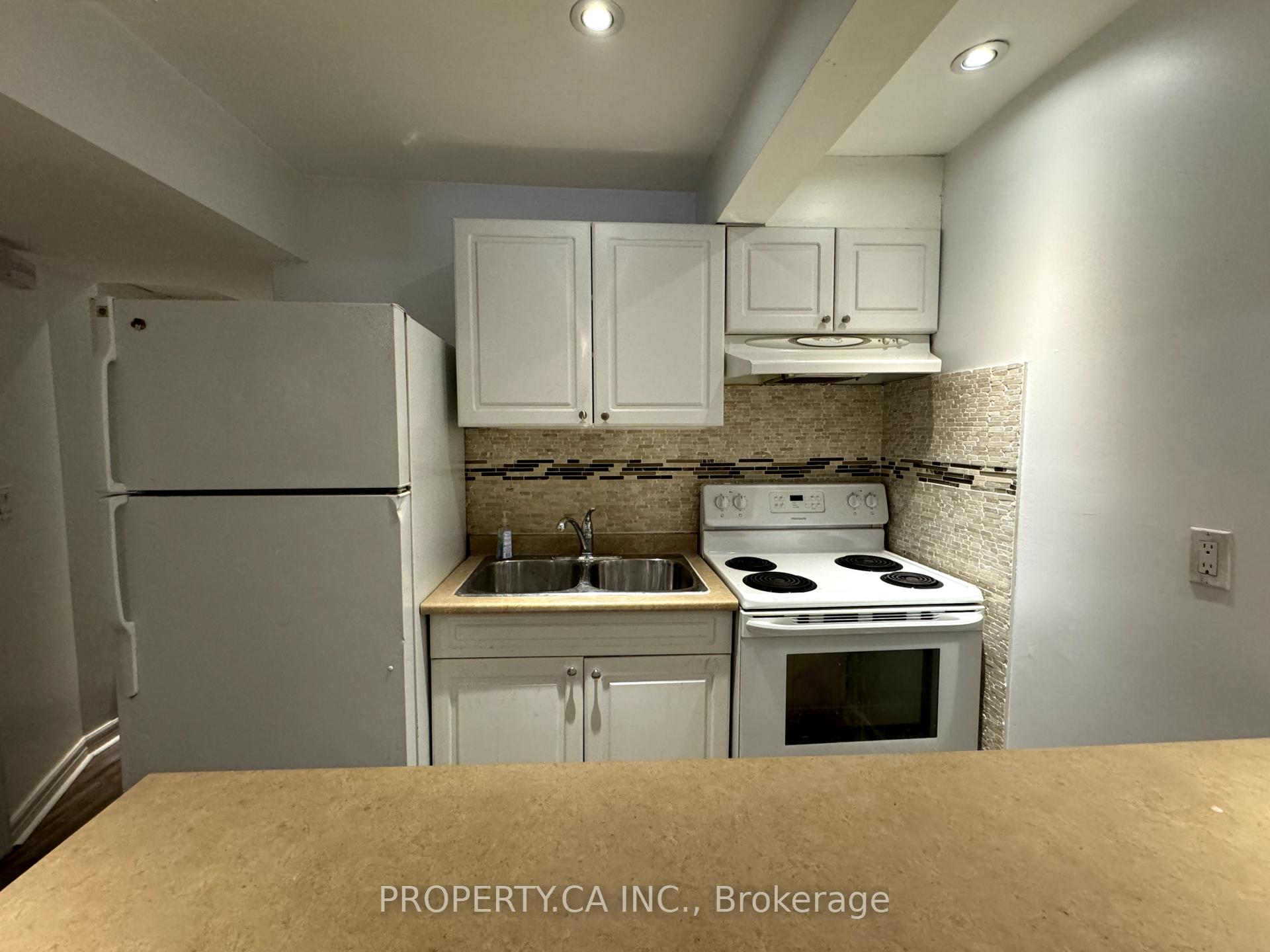 Photo 6 of Unit #Lower, 270 Christie Street, Toronto, Dovercourt-Wallace Emerson-Junction — HOMEH
