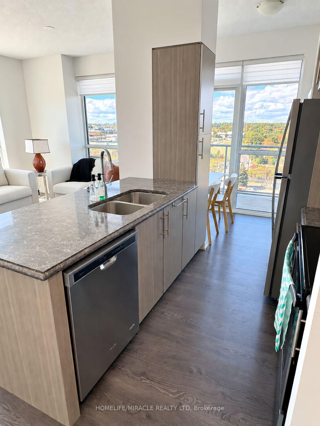 Photo 9 of Unit 911, 65 Speers Road, Oakville, Central — HOMEH