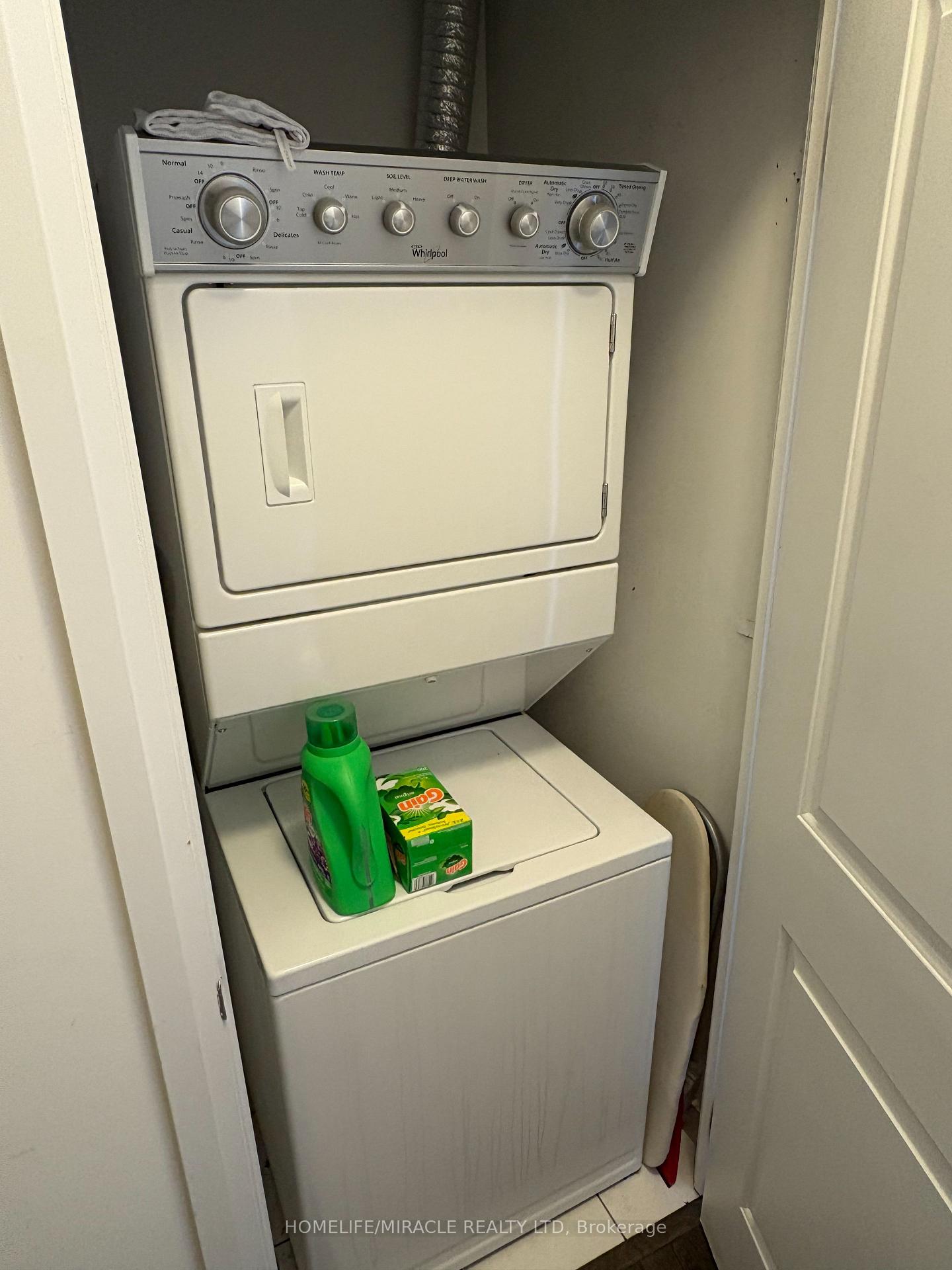 Photo 21 of Unit 911, 65 Speers Road, Oakville, Central — HOMEH